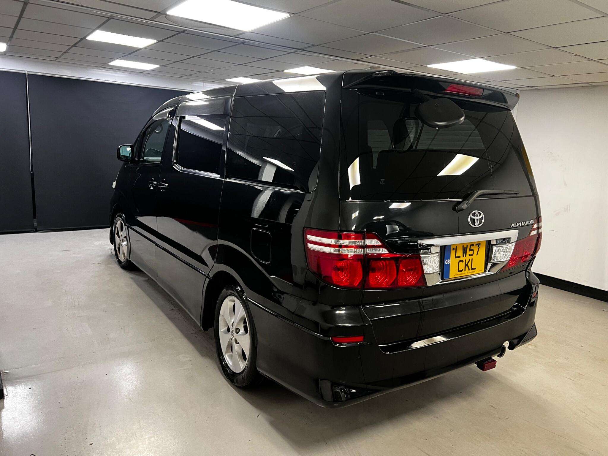 A 2008 TOYOTA ALPHARD A 2008 TOYOTA ALPHARD