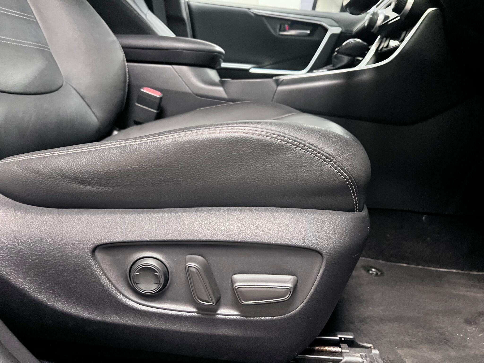 2019 TOYOTA RAV4 2019 TOYOTA RAV4