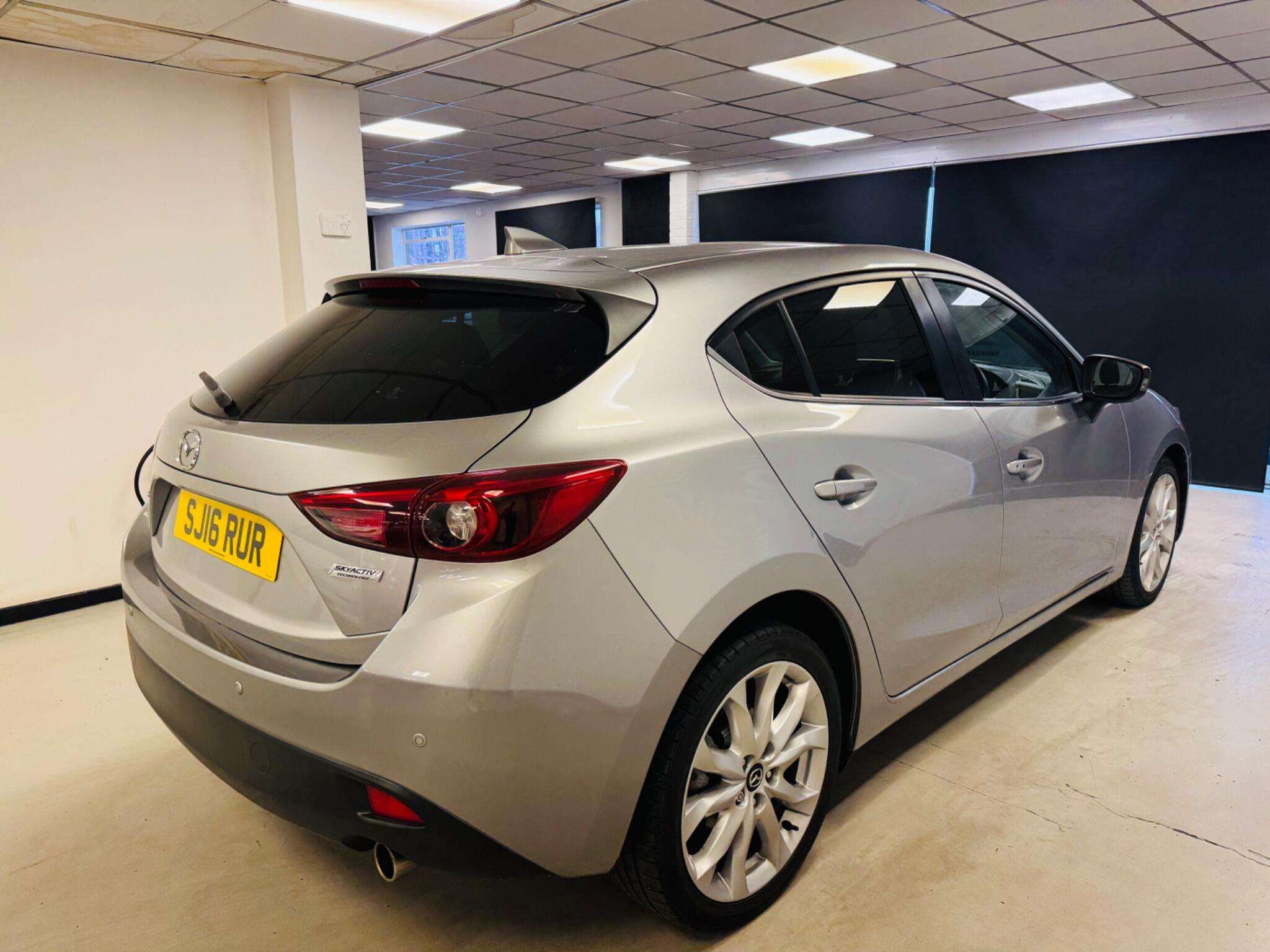 A 2016 MAZDA 3 2.0 SKYACTIV-G Sport Nav Euro 6 (s/s) 5dr A 2016 MAZDA 3 2.0 SKYACTIV-G Sport Nav Euro 6 (s/s) 5dr