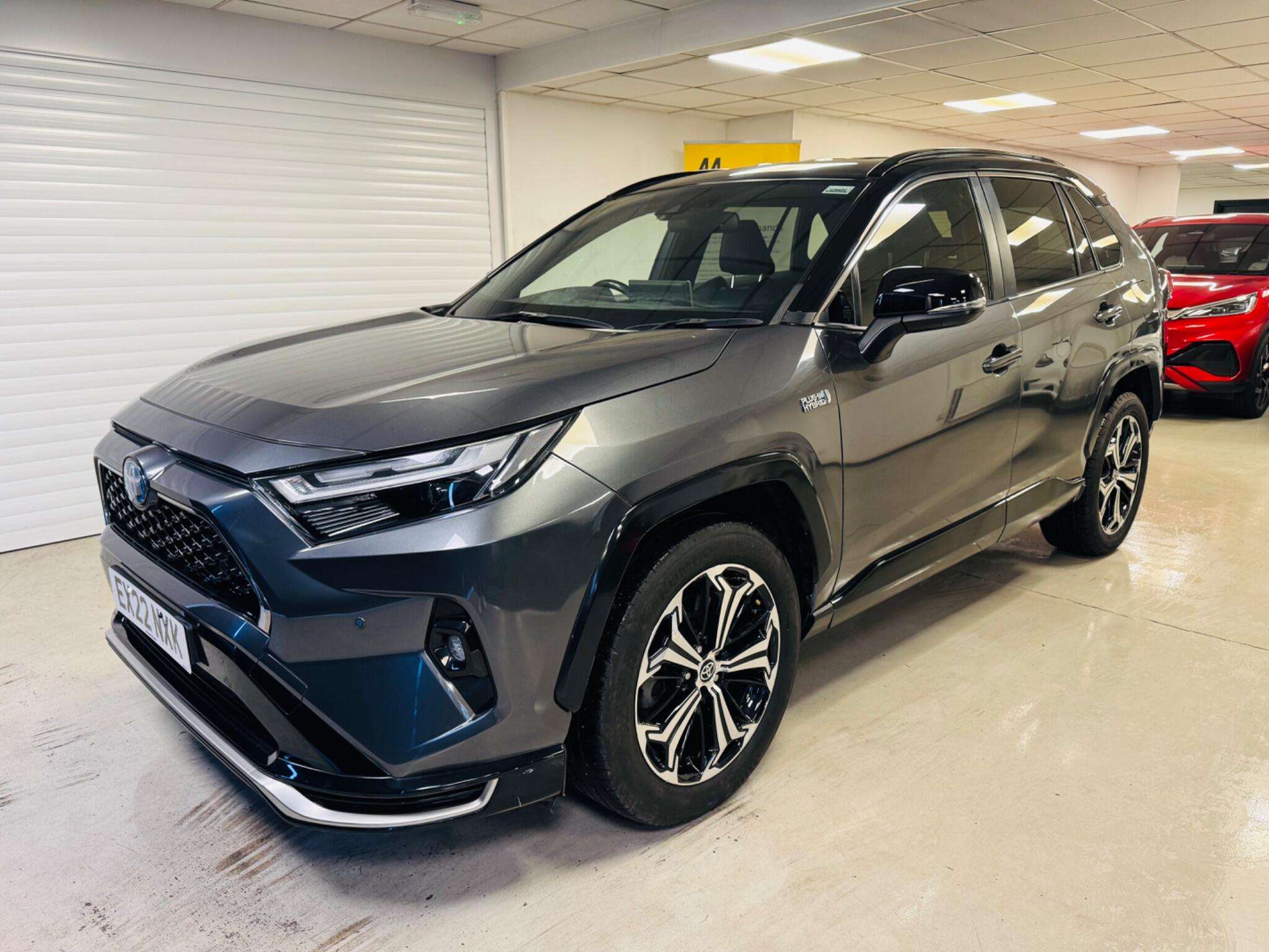 A 2022 TOYOTA RAV4 2.5 VVT 18.1kWh Dynamic CVT 4WD Euro 6 (s/s) 5dr A 2022 TOYOTA RAV4 2.5 VVT 18.1kWh Dynamic CVT 4WD Euro 6 (s/s) 5dr