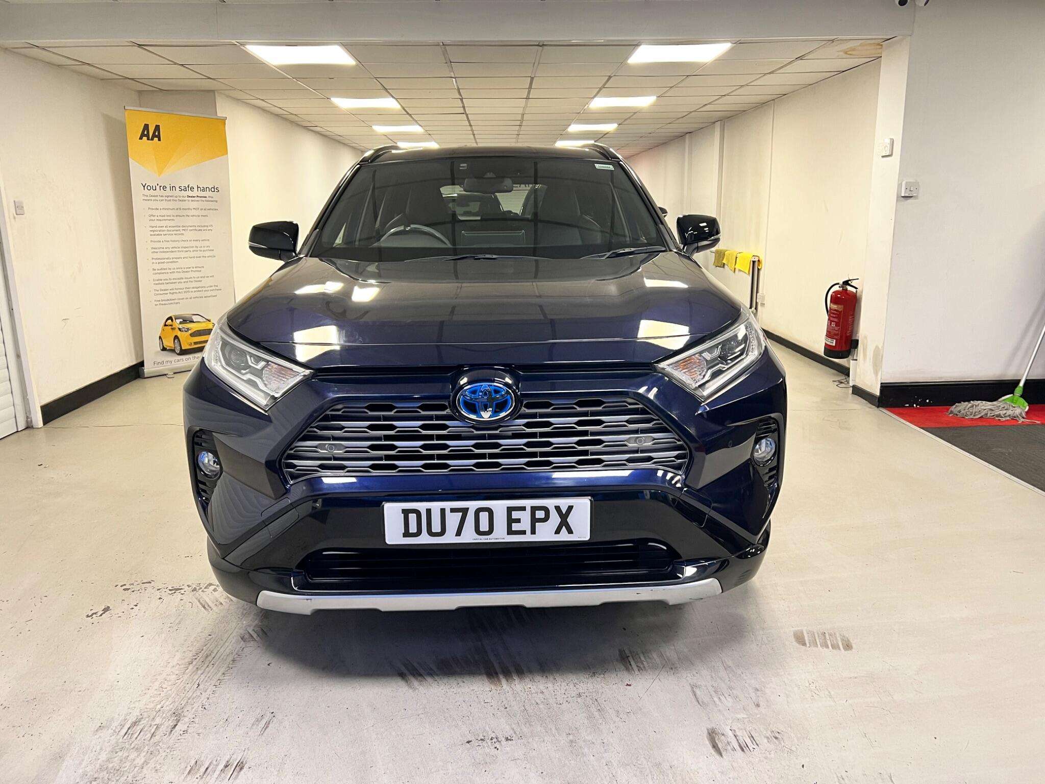 A 2020 TOYOTA RAV4 2.5 VVT-h Dynamic CVT 4WD Euro 6 (s/s) 5dr A 2020 TOYOTA RAV4 2.5 VVT-h Dynamic CVT 4WD Euro 6 (s/s) 5dr