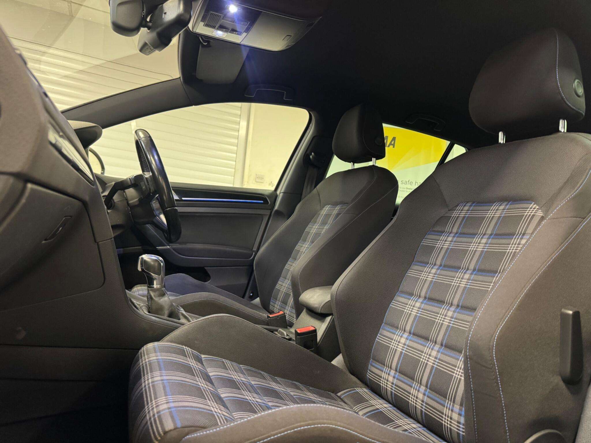 2015 VOLKSWAGEN GOLF 2015 VOLKSWAGEN GOLF