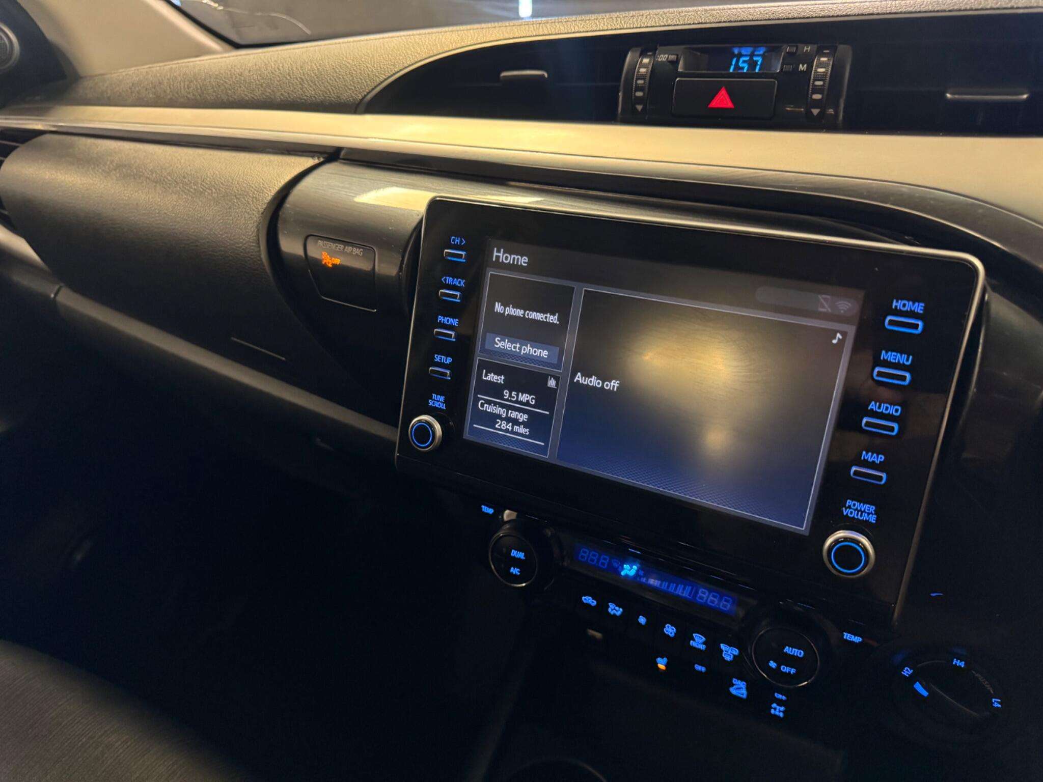 2022 TOYOTA HILUX 2022 TOYOTA HILUX