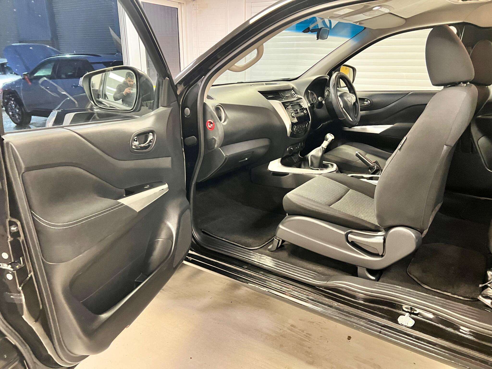 2016 NISSAN NAVARA 2016 NISSAN NAVARA