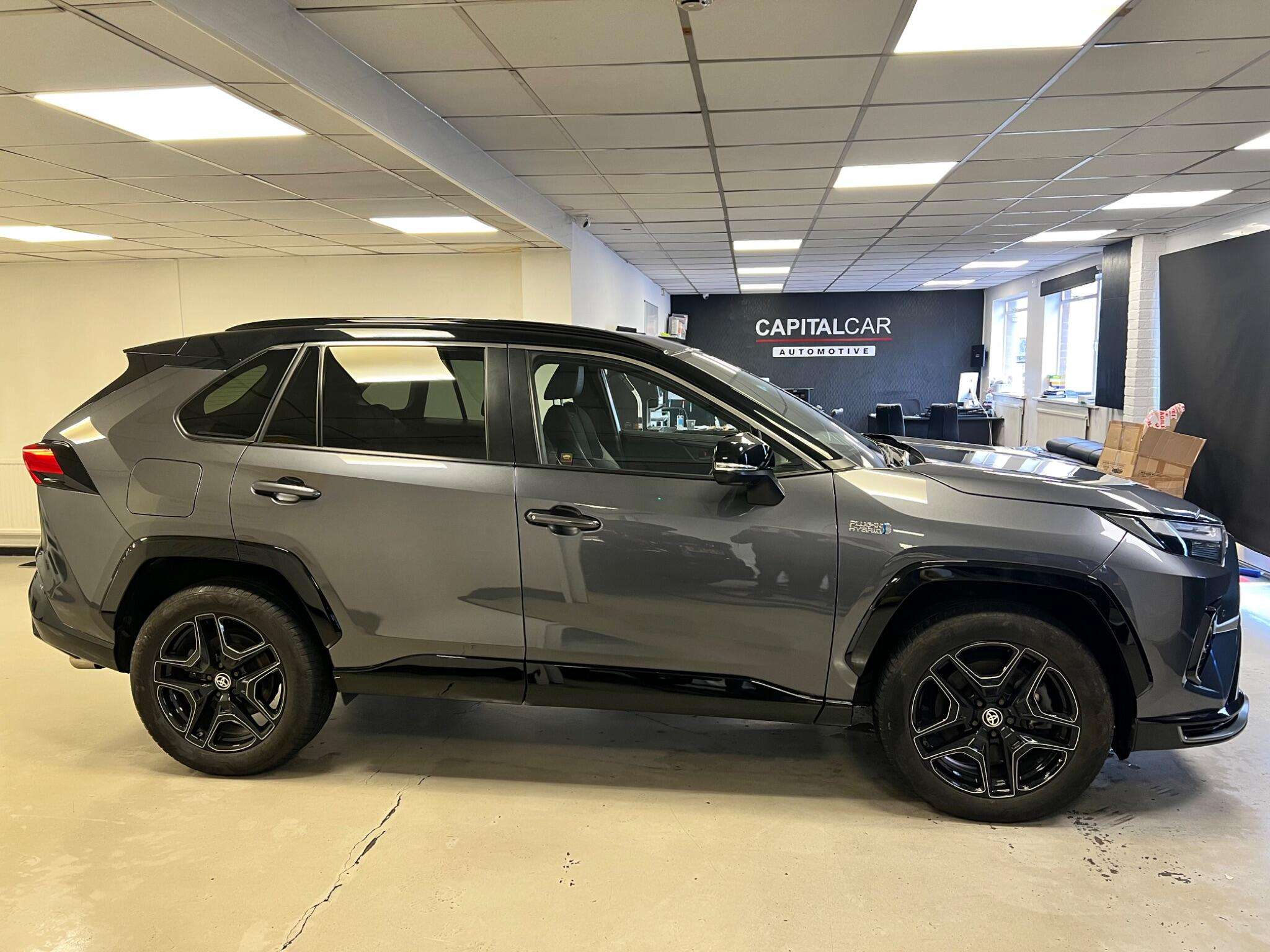 A 2024 TOYOTA RAV4 2.5 VVT 18.1kWh GR SPORT CVT 4WD Euro 6 (s/s) 5dr A 2024 TOYOTA RAV4 2.5 VVT 18.1kWh GR SPORT CVT 4WD Euro 6 (s/s) 5dr