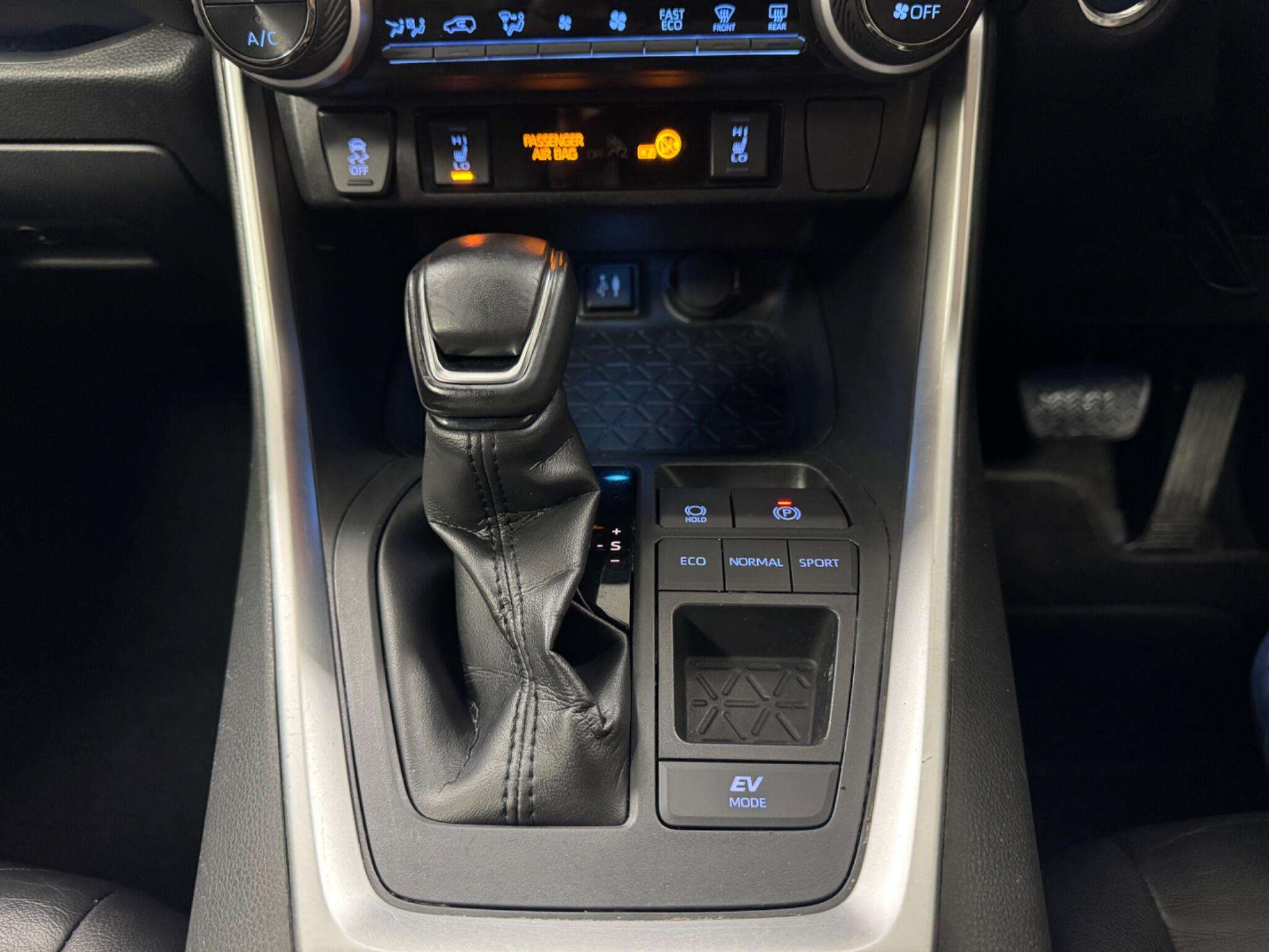 2019 TOYOTA RAV4 2019 TOYOTA RAV4