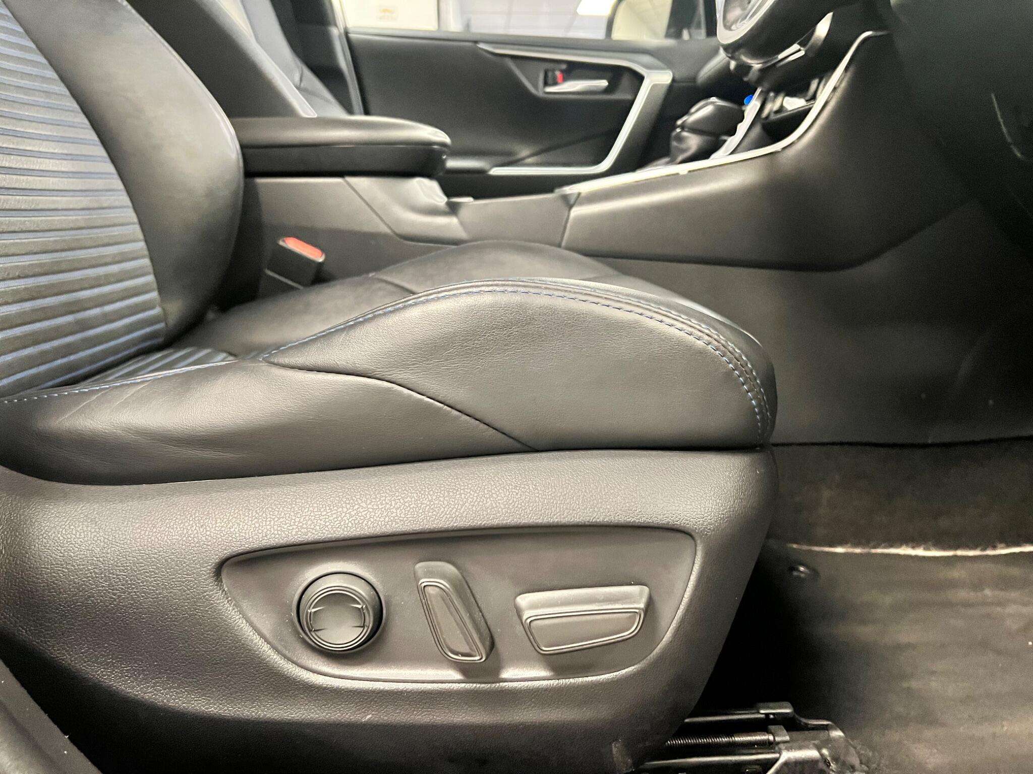 2019 TOYOTA RAV4 2019 TOYOTA RAV4