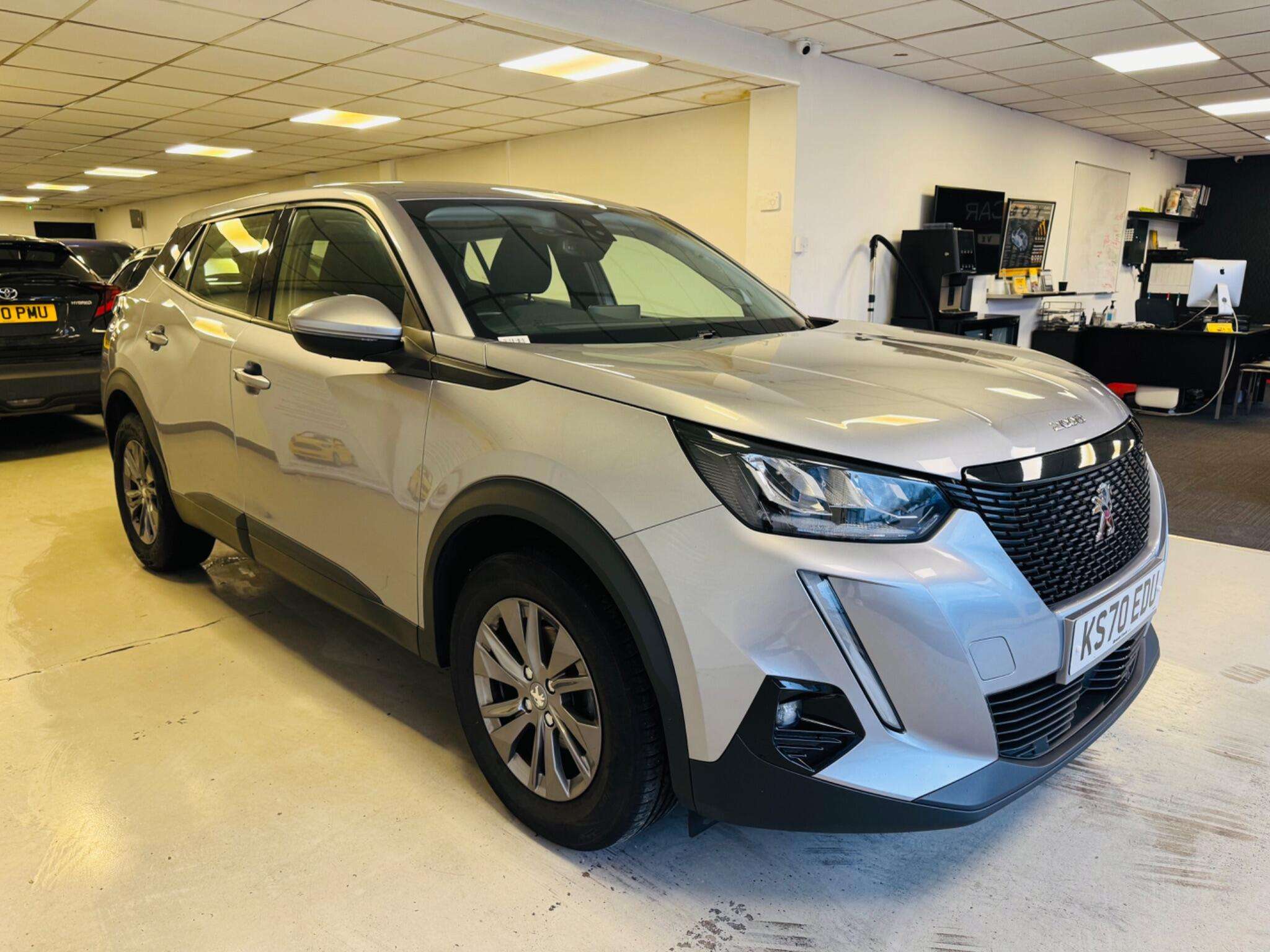 A 2020 PEUGEOT 2008 1.2 PureTech Active Premium Euro 6 (s/s) 5dr A 2020 PEUGEOT 2008 1.2 PureTech Active Premium Euro 6 (s/s) 5dr