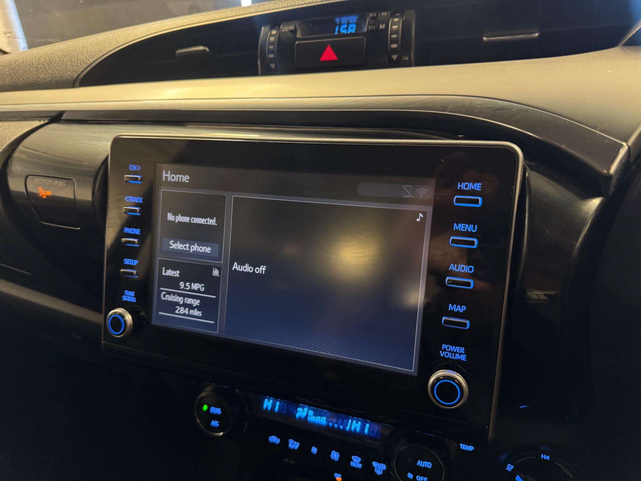 2022 TOYOTA HILUX 2022 TOYOTA HILUX