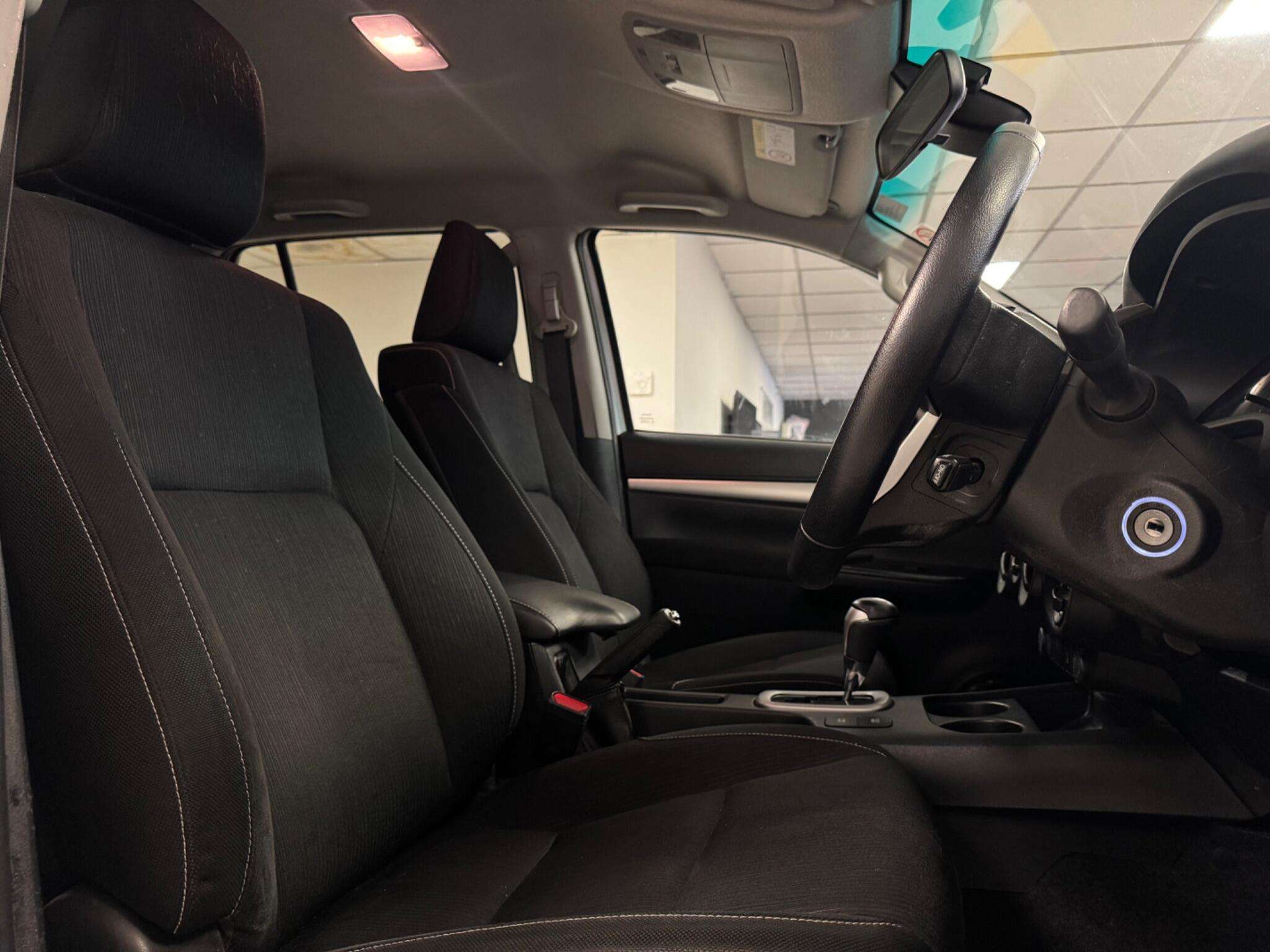 2021 TOYOTA HILUX 2021 TOYOTA HILUX