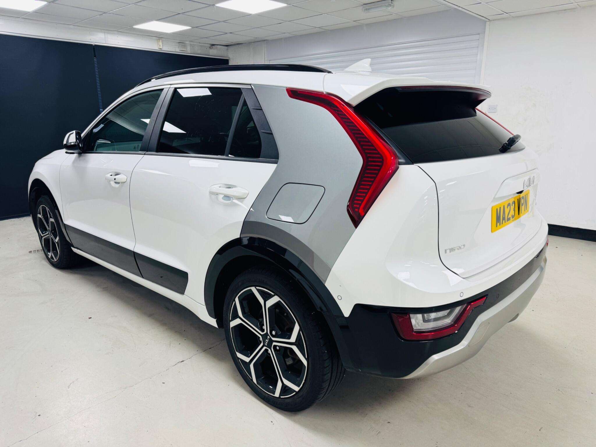 A 2023 KIA NIRO 1.6h GDi 4 DCT Euro 6 (s/s) 5dr A 2023 KIA NIRO 1.6h GDi 4 DCT Euro 6 (s/s) 5dr