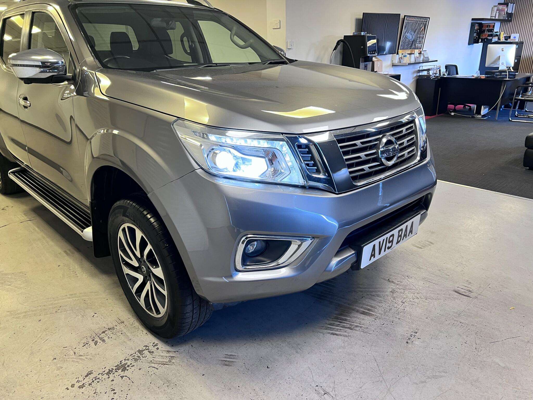 A 2019 NISSAN NAVARA 2.3 dCi Tekna Auto 4WD Euro 6 4dr A 2019 NISSAN NAVARA 2.3 dCi Tekna Auto 4WD Euro 6 4dr