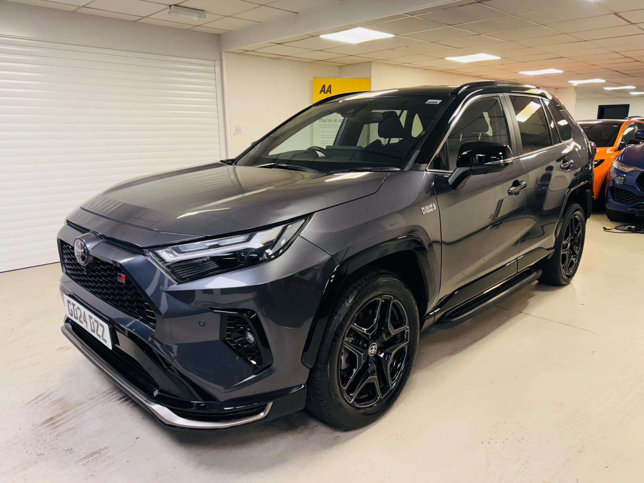 A 2024 TOYOTA RAV4 2.5 VVT 18.1kWh GR SPORT CVT 4WD Euro 6 (s/s) 5dr A 2024 TOYOTA RAV4 2.5 VVT 18.1kWh GR SPORT CVT 4WD Euro 6 (s/s) 5dr