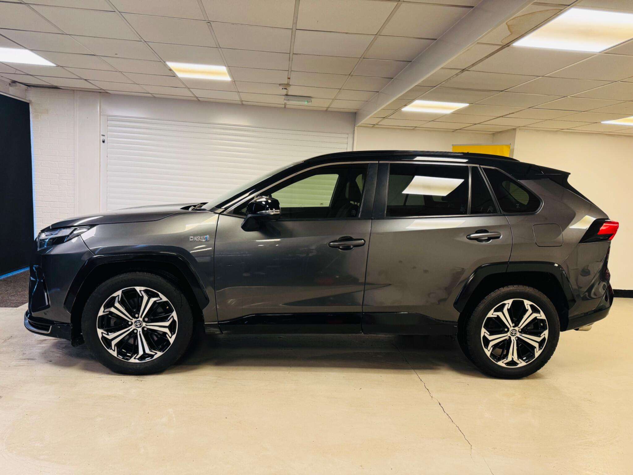 A 2022 TOYOTA RAV4 2.5 VVT 18.1kWh Dynamic CVT 4WD Euro 6 (s/s) 5dr A 2022 TOYOTA RAV4 2.5 VVT 18.1kWh Dynamic CVT 4WD Euro 6 (s/s) 5dr