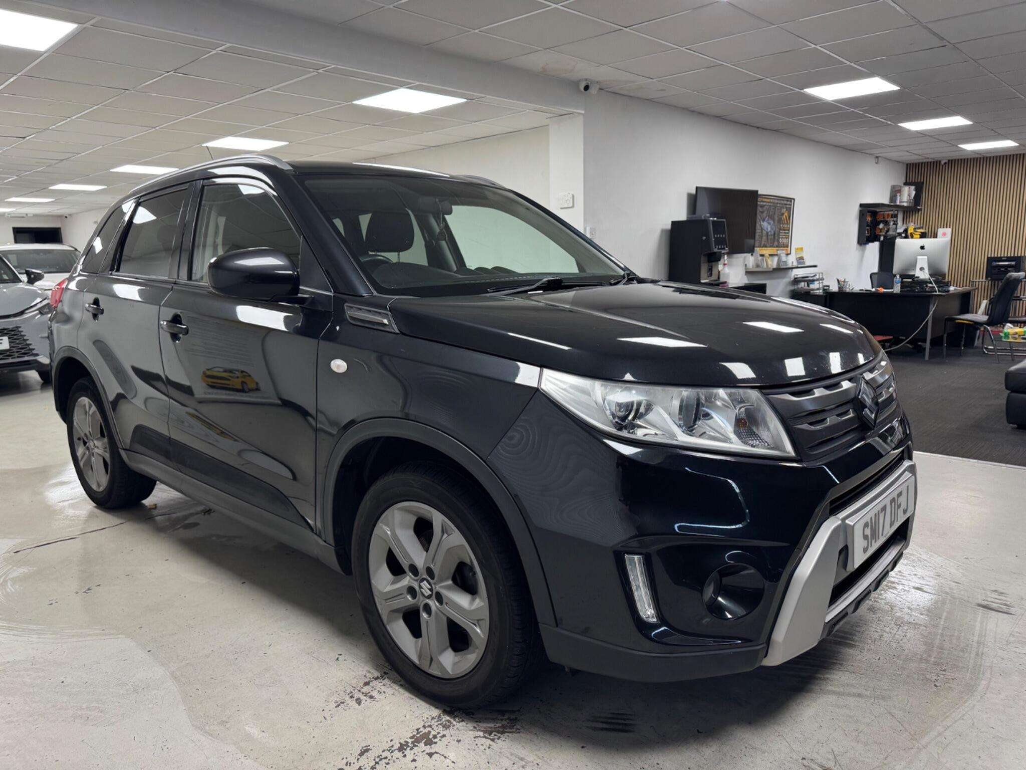 A 2017 SUZUKI VITARA 1.6 SZ-T Euro 6 (s/s) 5dr A 2017 SUZUKI VITARA 1.6 SZ-T Euro 6 (s/s) 5dr