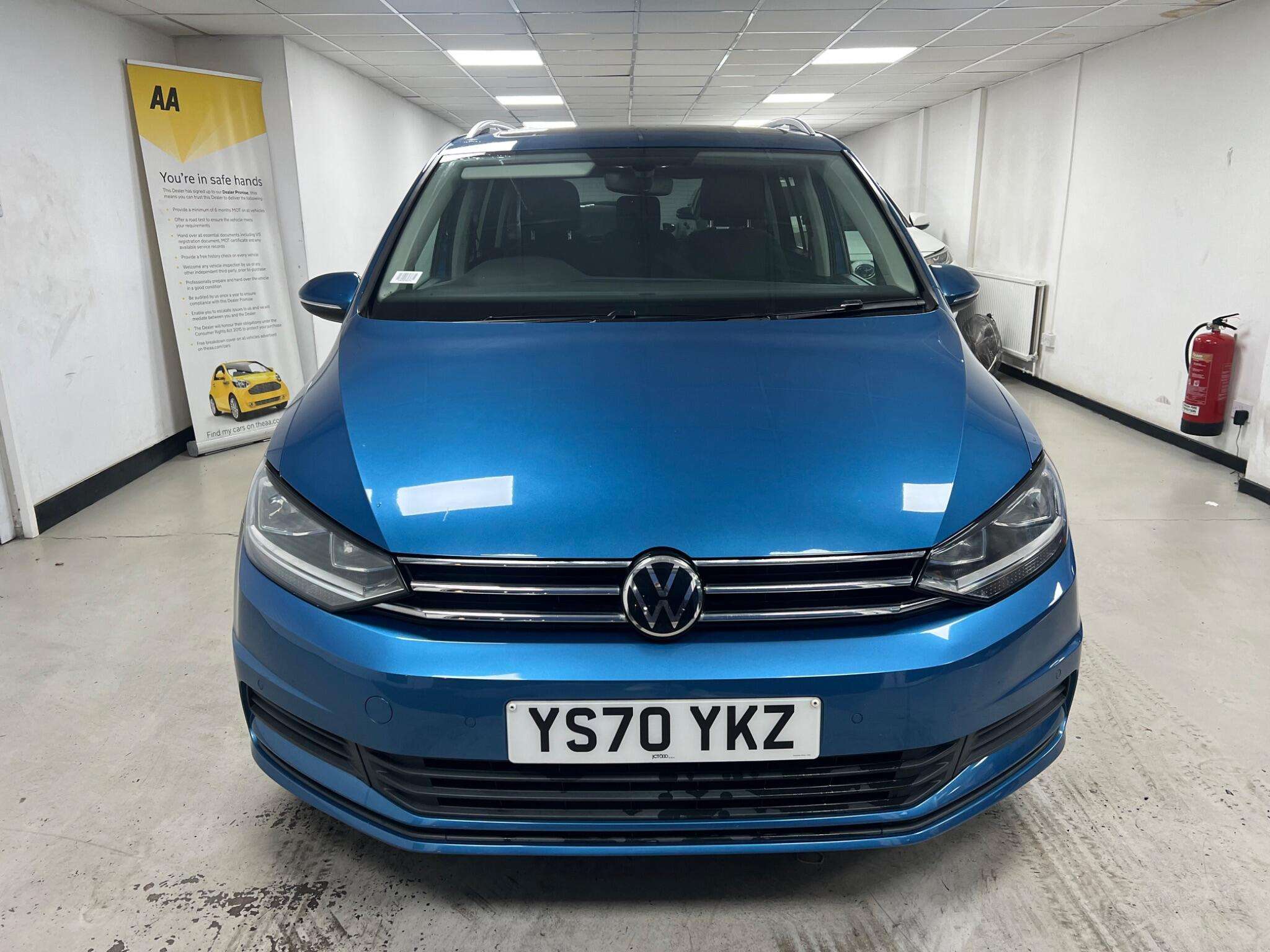 A 2020 VOLKSWAGEN TOURAN 1.5 TSI EVO SE Family DSG Euro 6 (s/s) 5dr A 2020 VOLKSWAGEN TOURAN 1.5 TSI EVO SE Family DSG Euro 6 (s/s) 5dr