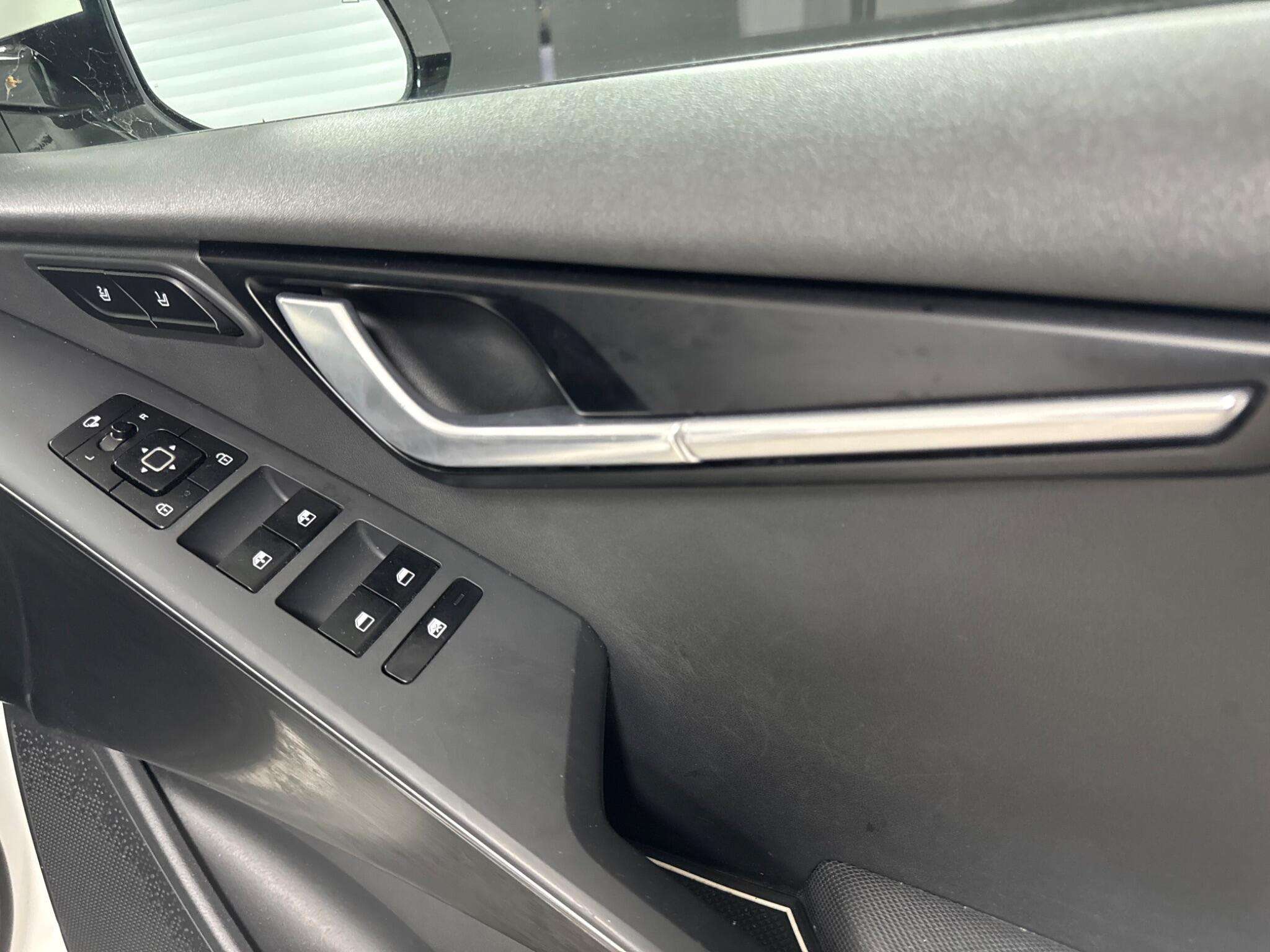2023 KIA NIRO 2023 KIA NIRO
