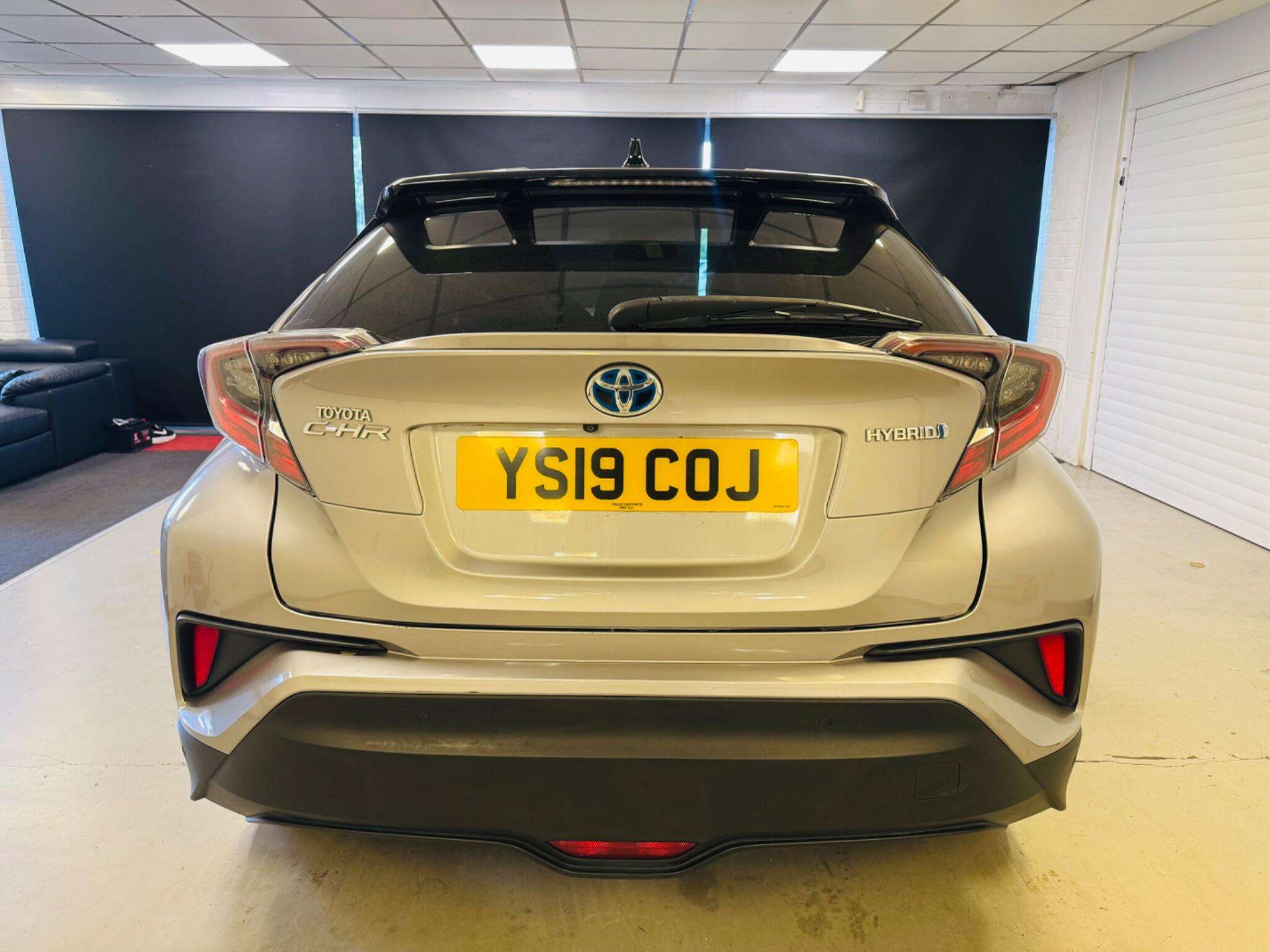 2019 TOYOTA C-HR 2019 TOYOTA C-HR