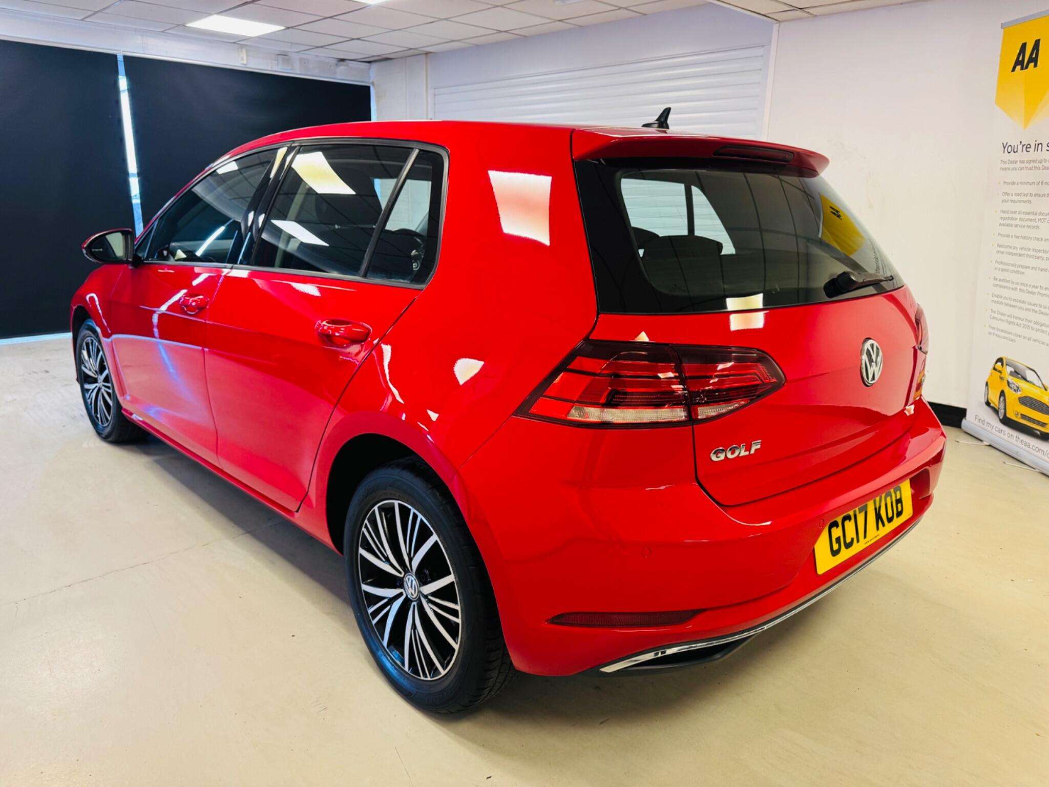 2017 VOLKSWAGEN GOLF 2017 VOLKSWAGEN GOLF