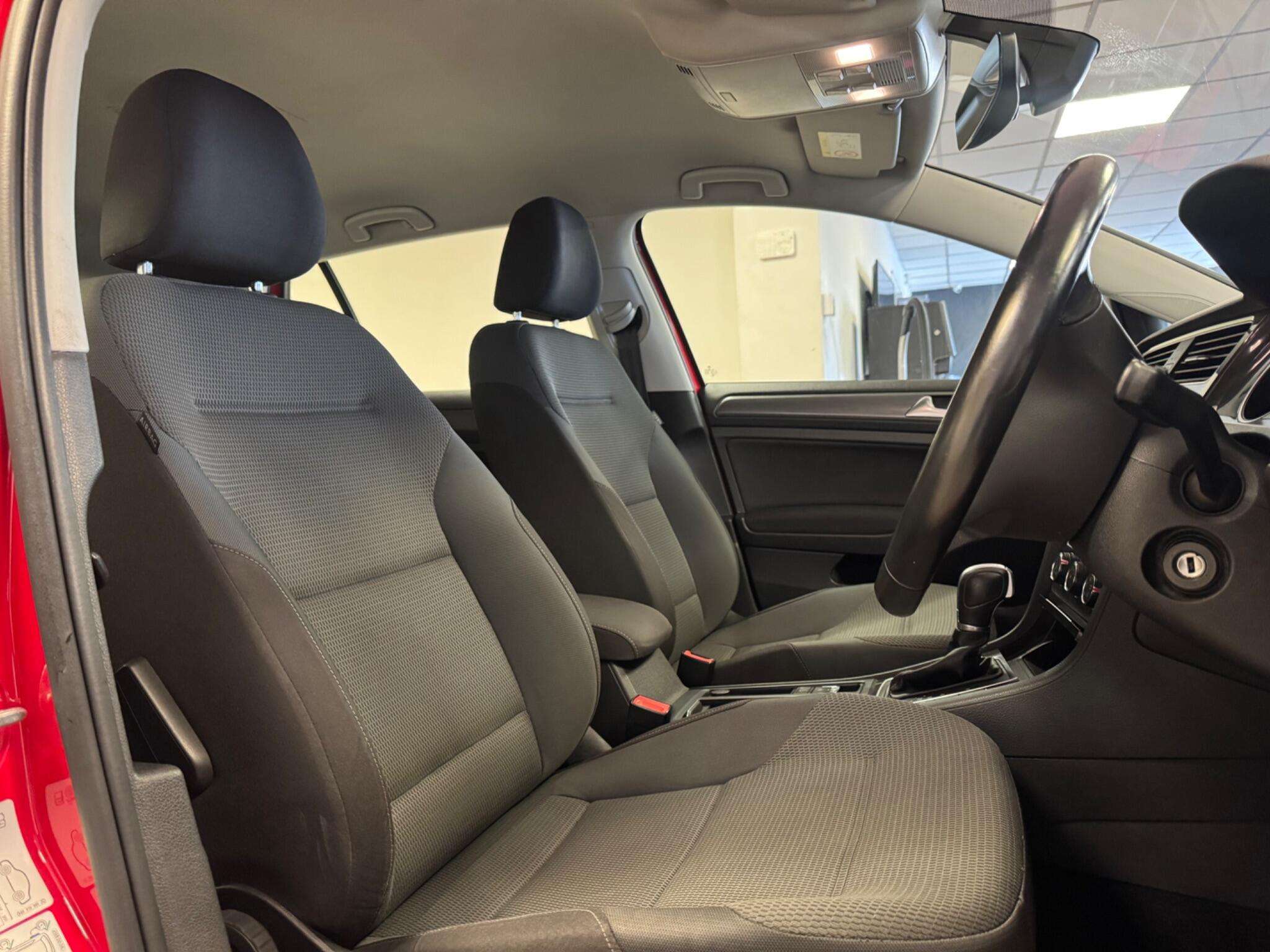 2017 VOLKSWAGEN GOLF 2017 VOLKSWAGEN GOLF