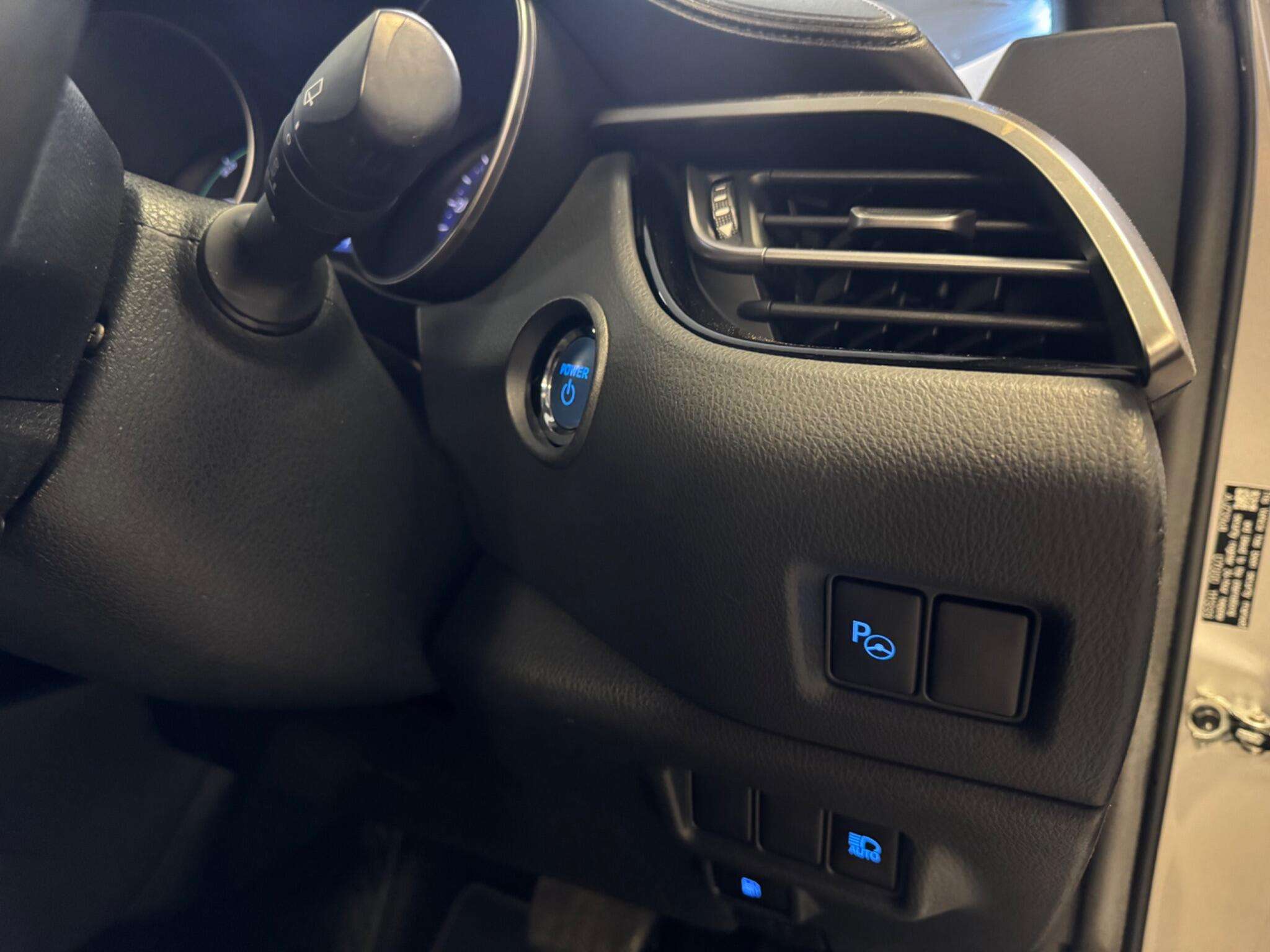 2019 TOYOTA C-HR 2019 TOYOTA C-HR