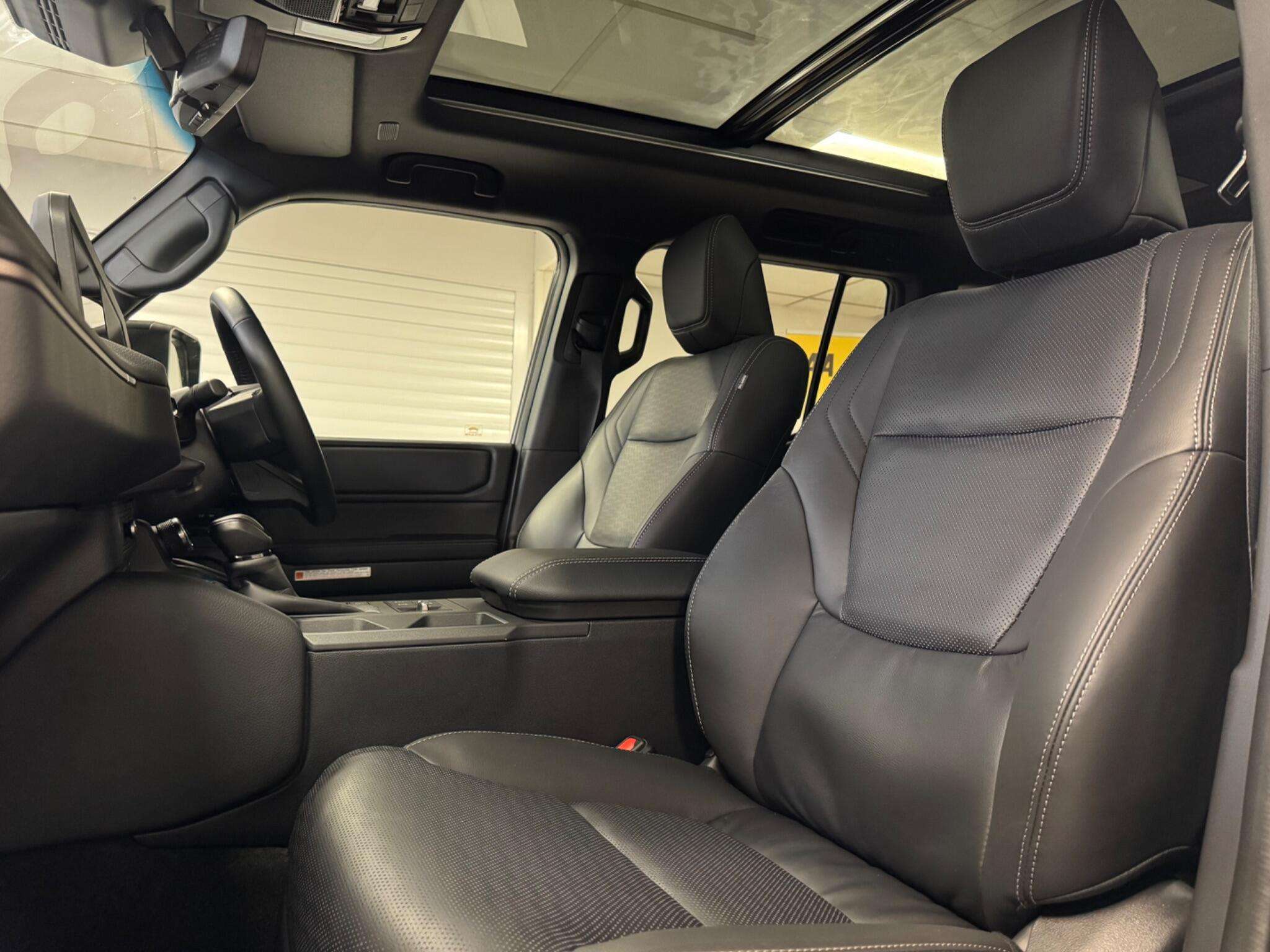 2025 TOYOTA LAND CRUISER 2025 TOYOTA LAND CRUISER