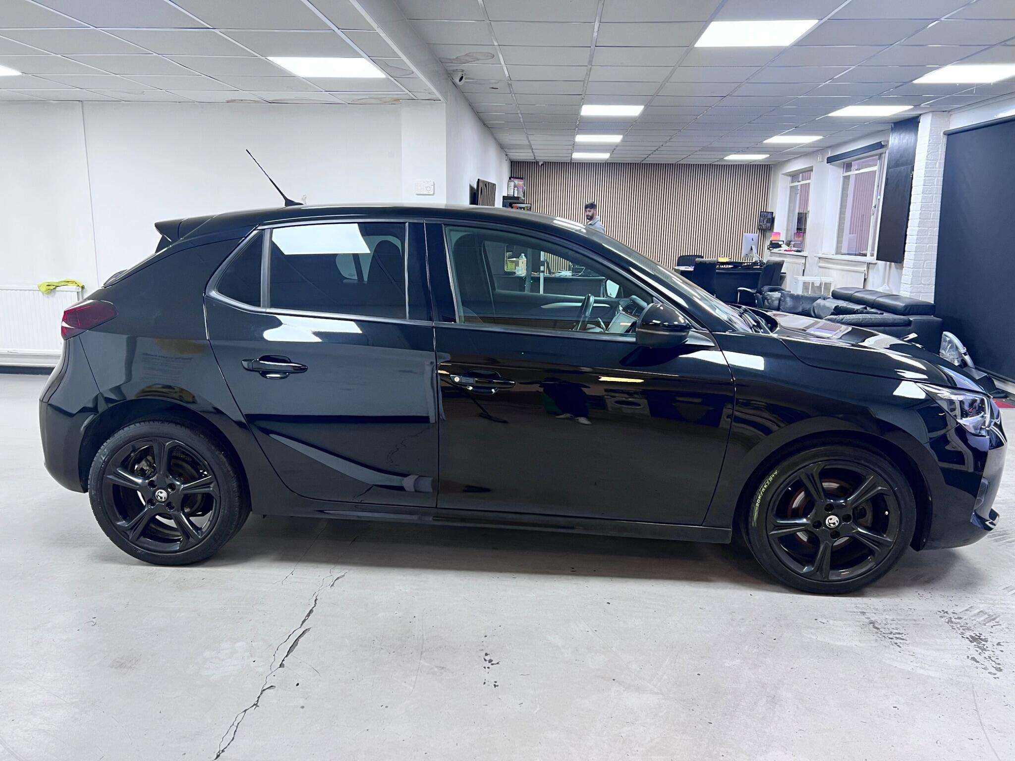 A 2021 VAUXHALL CORSA 1.2 Turbo SRi Premium Euro 6 (s/s) 5dr A 2021 VAUXHALL CORSA 1.2 Turbo SRi Premium Euro 6 (s/s) 5dr