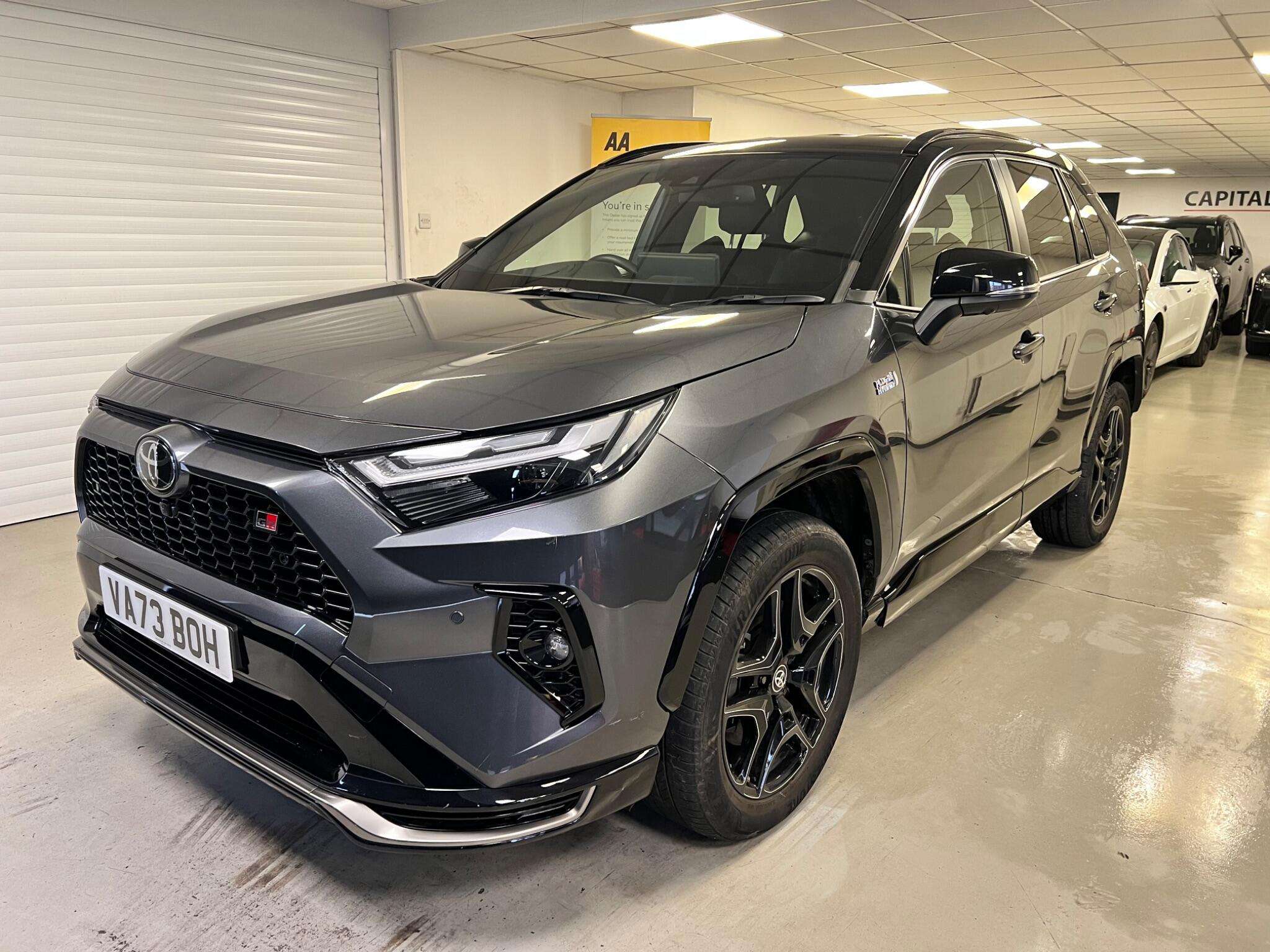 A 2024 TOYOTA RAV4 2.5 VVT 18.1kWh GR SPORT CVT 4WD Euro 6 (s/s) 5dr A 2024 TOYOTA RAV4 2.5 VVT 18.1kWh GR SPORT CVT 4WD Euro 6 (s/s) 5dr