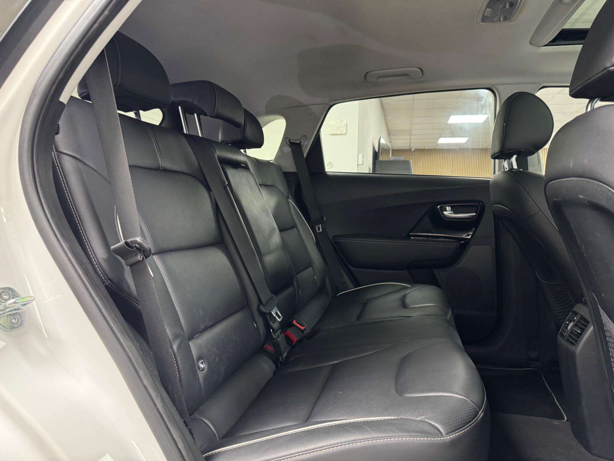 2021 KIA NIRO 2021 KIA NIRO