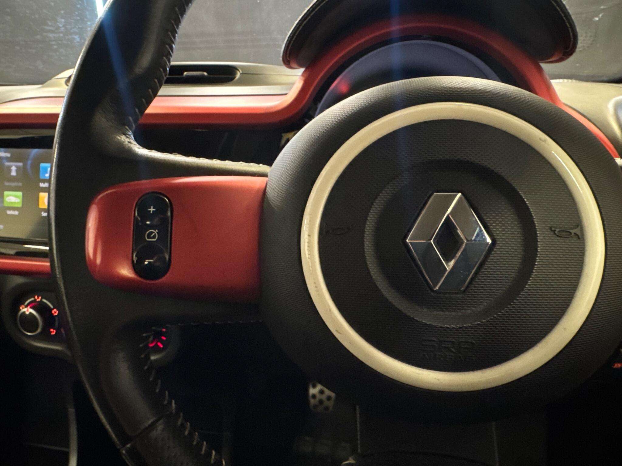 2015 RENAULT TWINGO 2015 RENAULT TWINGO