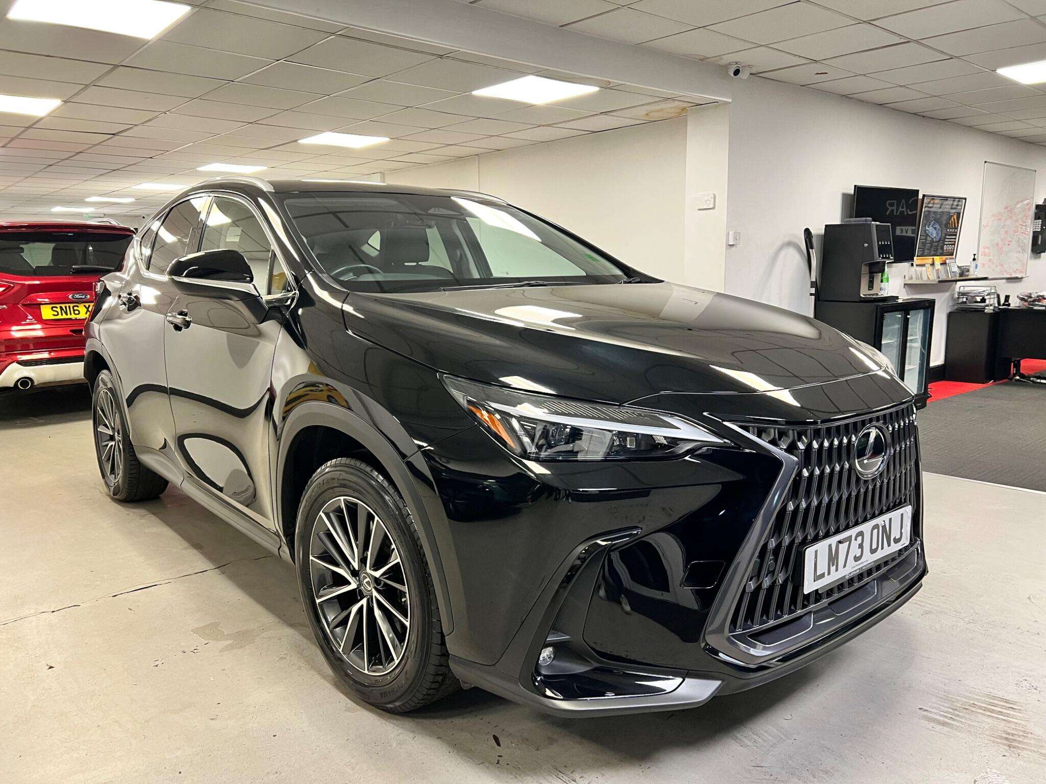 A 2023 LEXUS NX 2.5 350h E-CVT FWD Euro 6 (s/s) 5dr A 2023 LEXUS NX 2.5 350h E-CVT FWD Euro 6 (s/s) 5dr