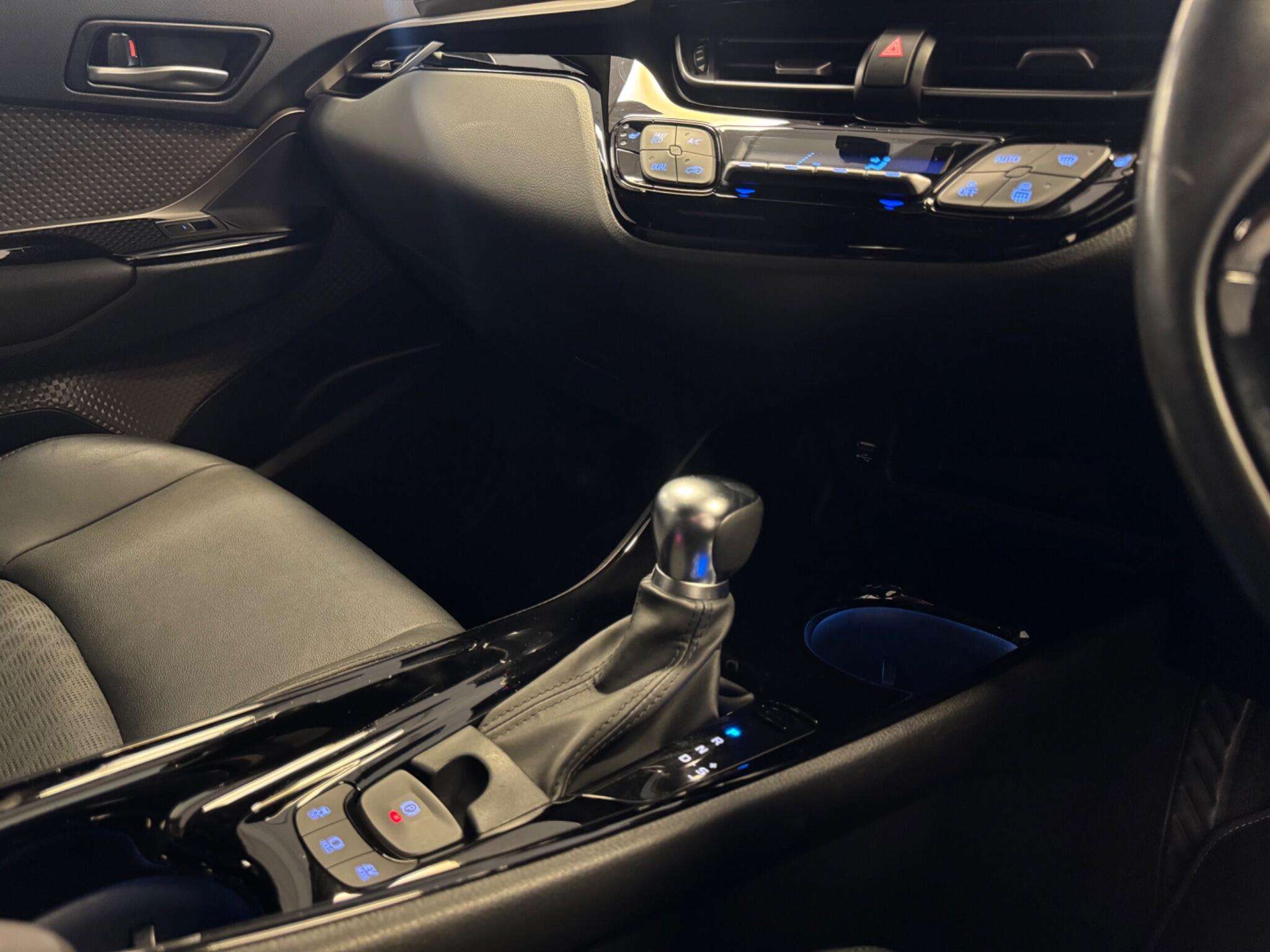 2020 TOYOTA C-HR 2020 TOYOTA C-HR