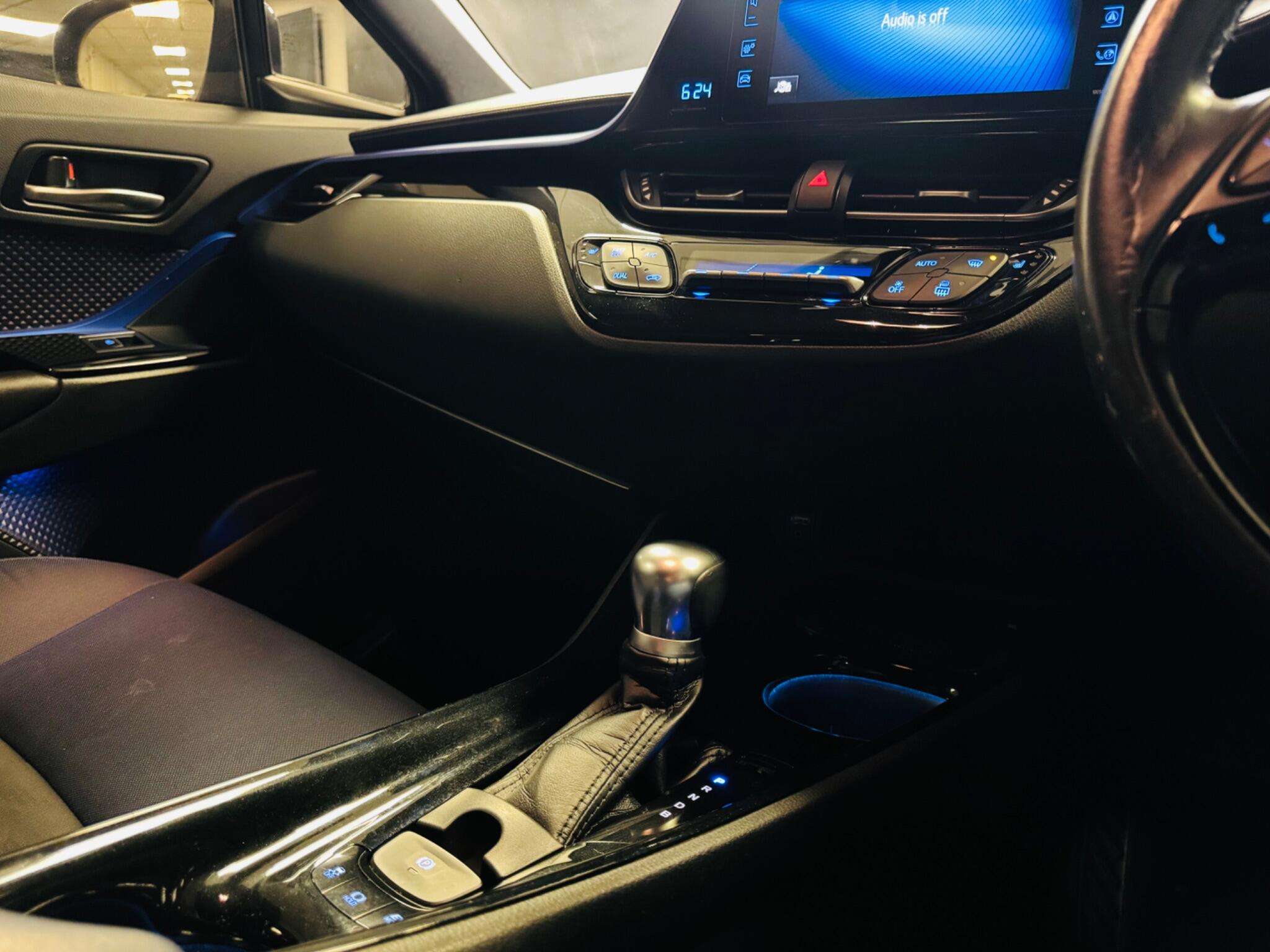 2017 TOYOTA C-HR 2017 TOYOTA C-HR