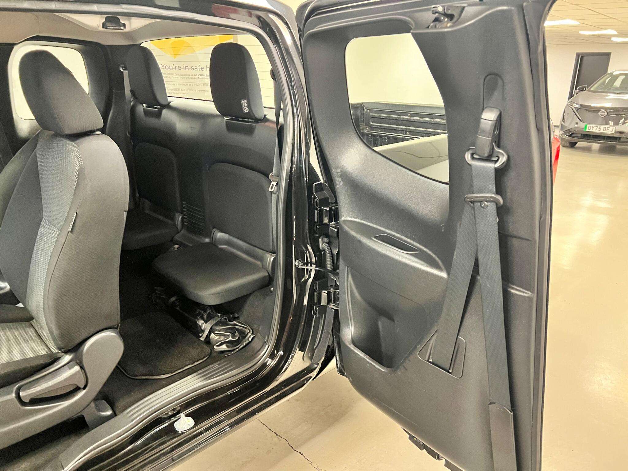 2016 NISSAN NAVARA 2016 NISSAN NAVARA