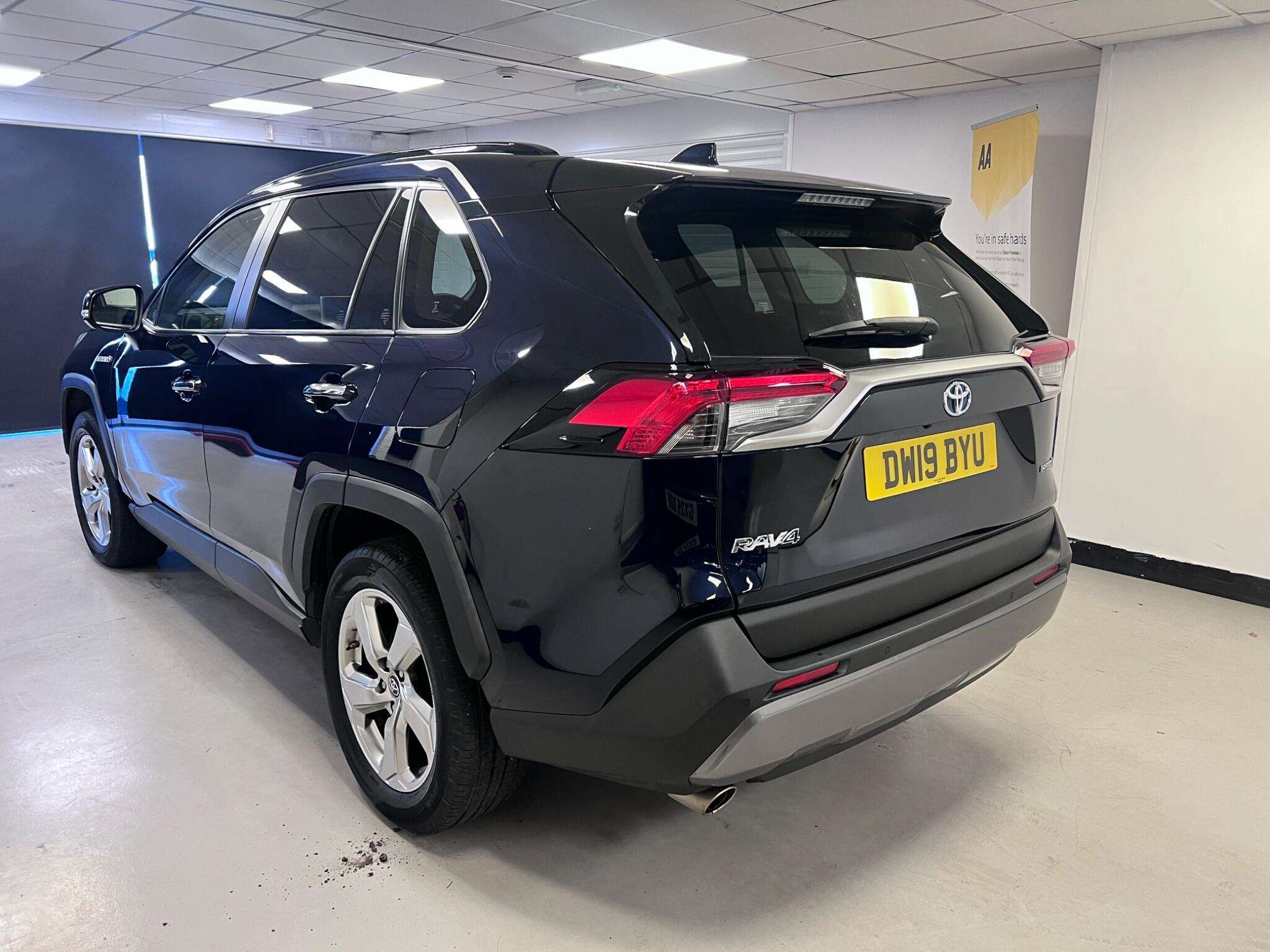 2019 TOYOTA RAV4 2019 TOYOTA RAV4