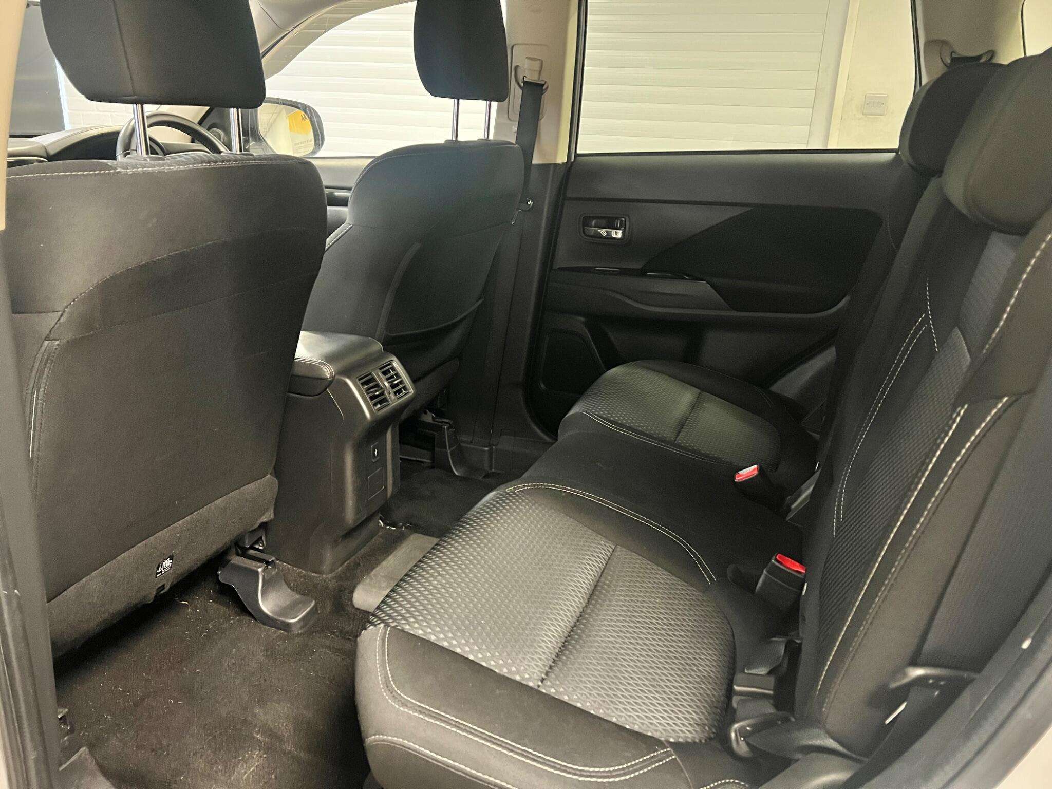 2020 MITSUBISHI OUTLANDER 2020 MITSUBISHI OUTLANDER