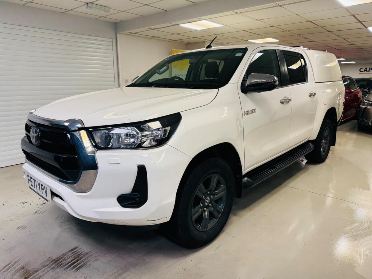 Check out this Toyota Hilux 2021 Diesel Automatic