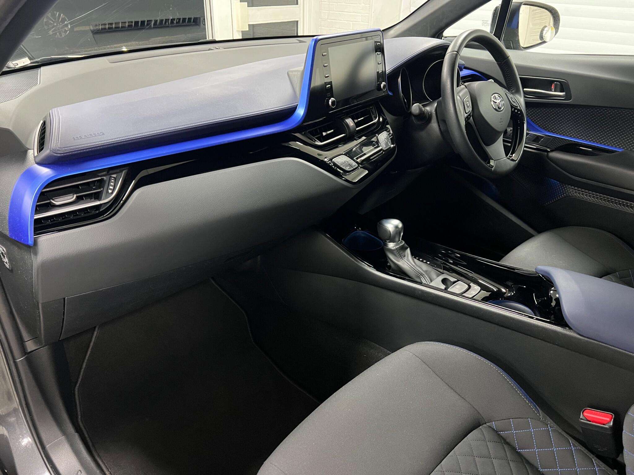 2020 TOYOTA C-HR 2020 TOYOTA C-HR