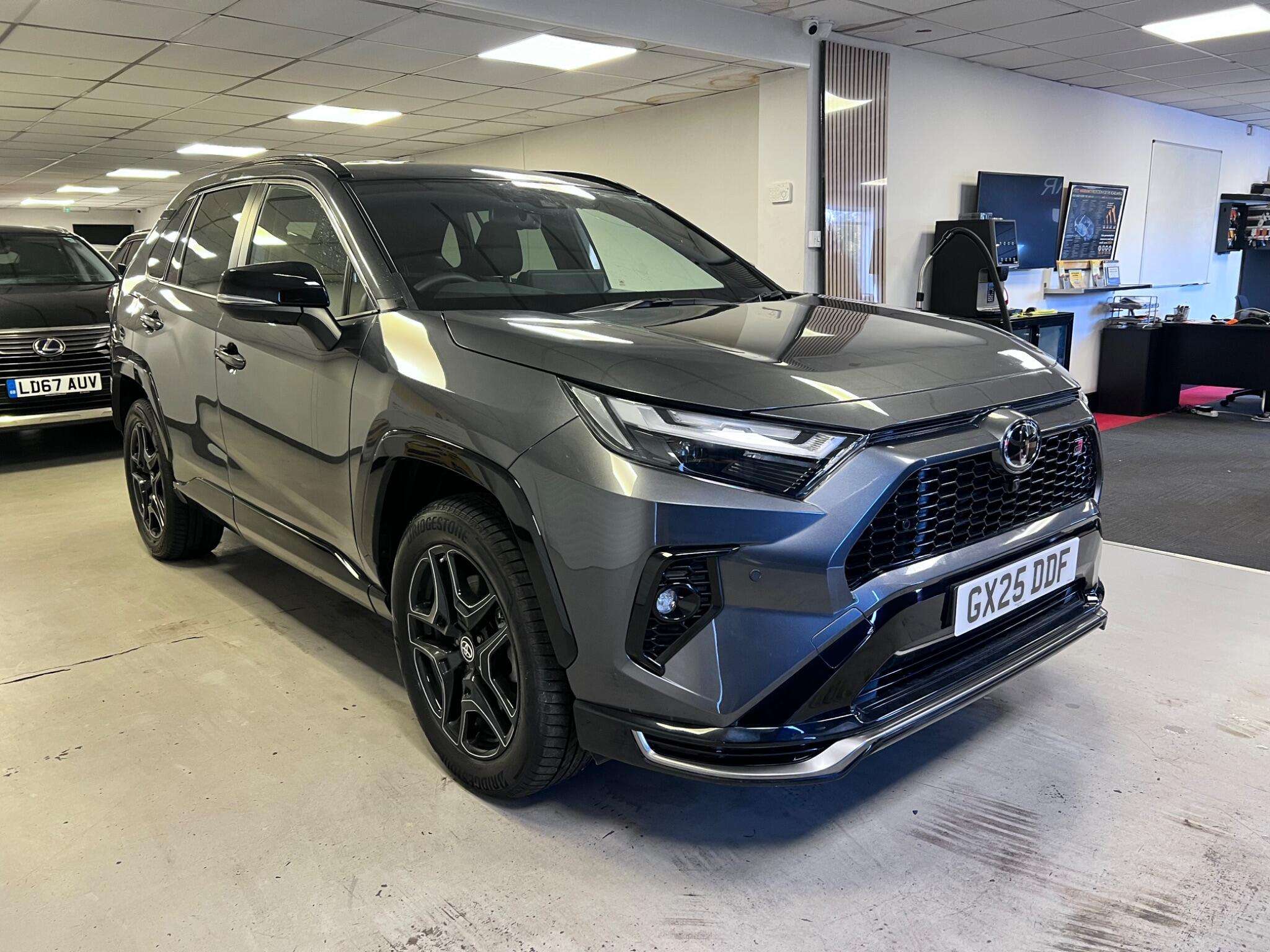 A 2025 TOYOTA RAV4 2.5 VVT 18.1kWh GR SPORT CVT 4WD Euro 6 (s/s) 5dr A 2025 TOYOTA RAV4 2.5 VVT 18.1kWh GR SPORT CVT 4WD Euro 6 (s/s) 5dr