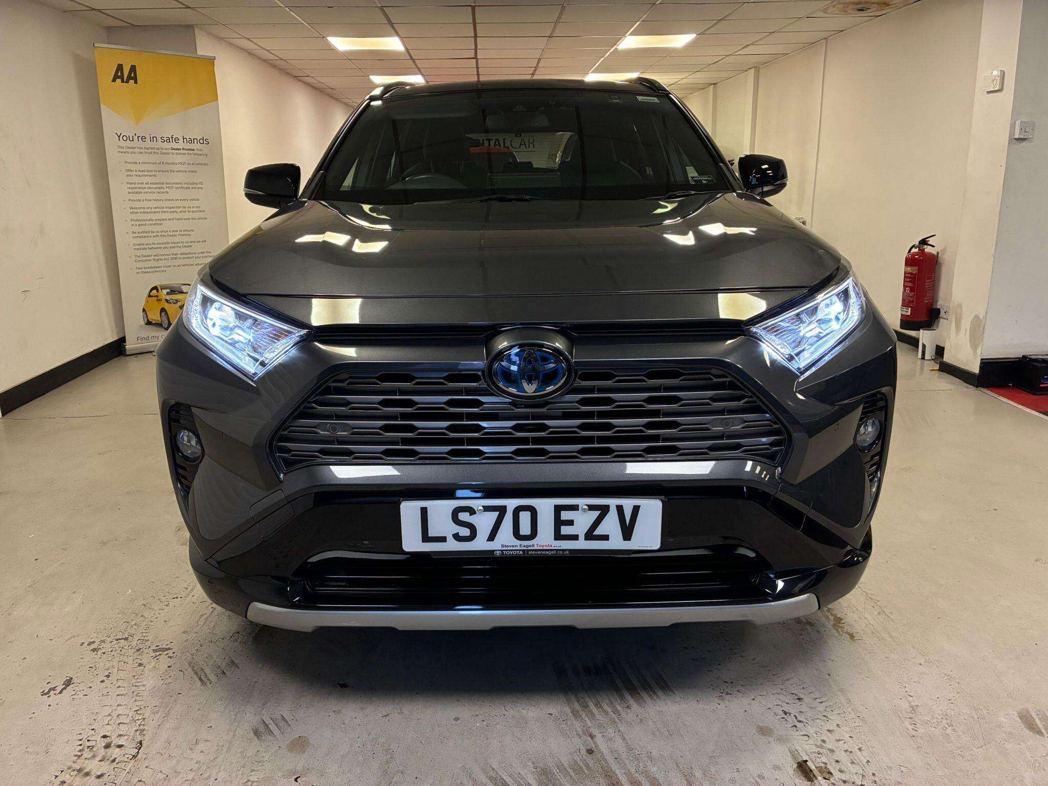 2020 TOYOTA RAV4 2020 TOYOTA RAV4