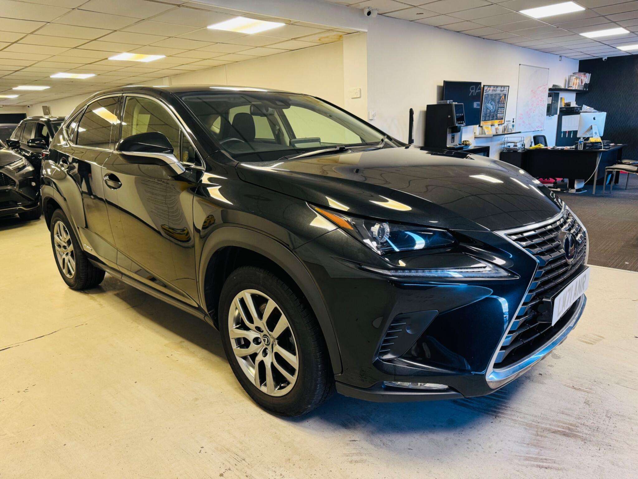 A 2021 LEXUS NX 2.5 300h GPF E-CVT 4WD Euro 6 (s/s) 5dr A 2021 LEXUS NX 2.5 300h GPF E-CVT 4WD Euro 6 (s/s) 5dr