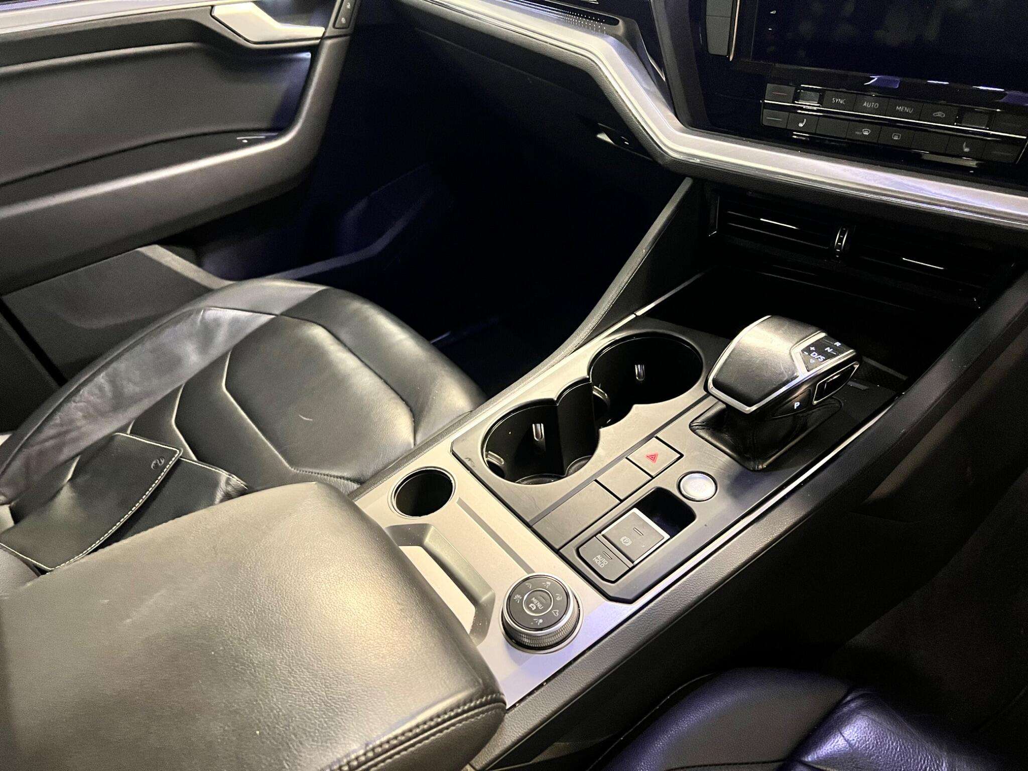 2019 VOLKSWAGEN TOUAREG 2019 VOLKSWAGEN TOUAREG