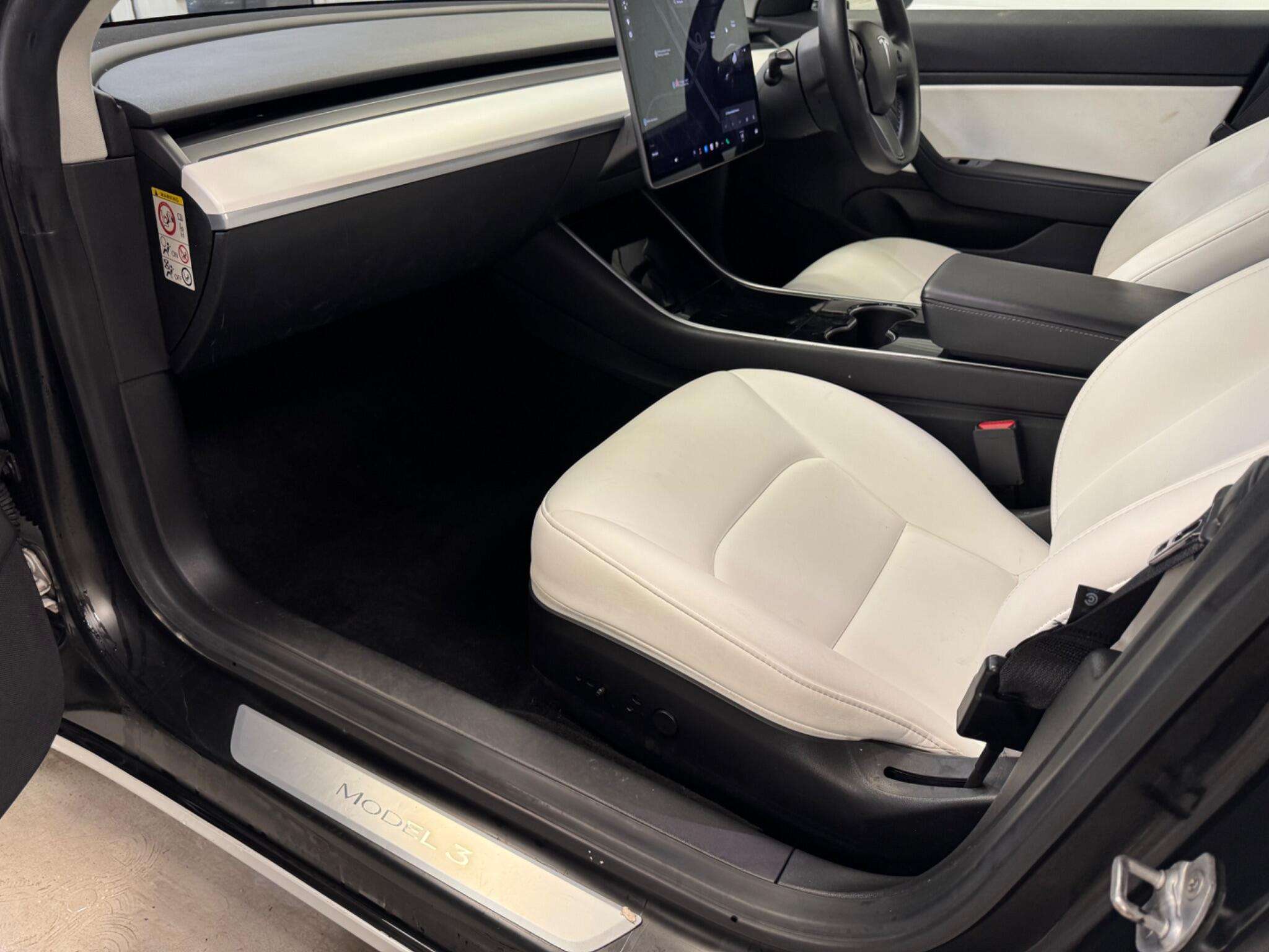 2019 TESLA MODEL 3 2019 TESLA MODEL 3