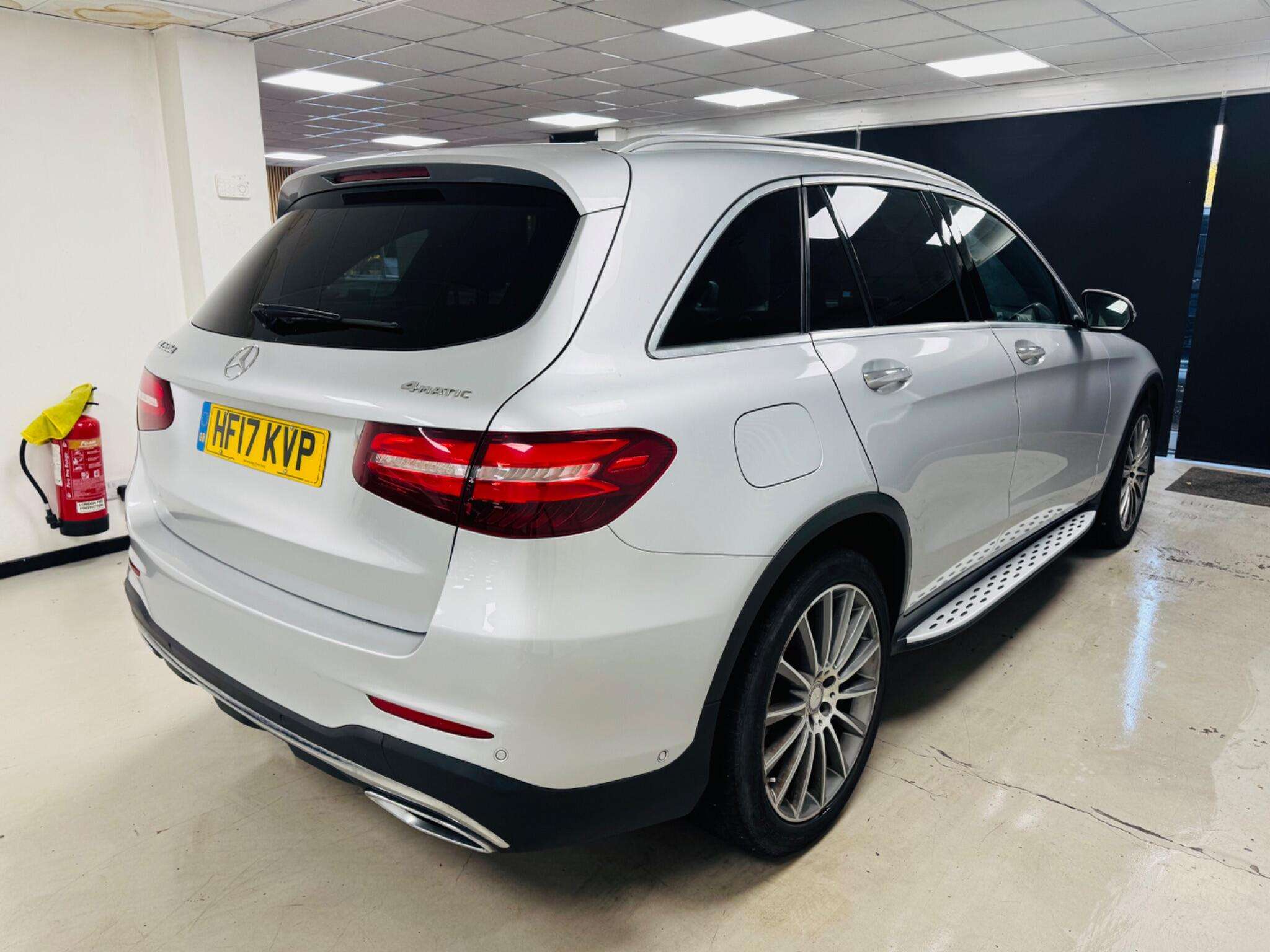 A 2017 MERCEDES-BENZ GLC 2.1 GLC220d AMG Line (Premium) G-Tronic 4MATIC Euro 6 (s/s) 5dr A 2017 MERCEDES-BENZ GLC 2.1 GLC220d AMG Line (Premium) G-Tronic 4MATIC Euro 6 (s/s) 5dr