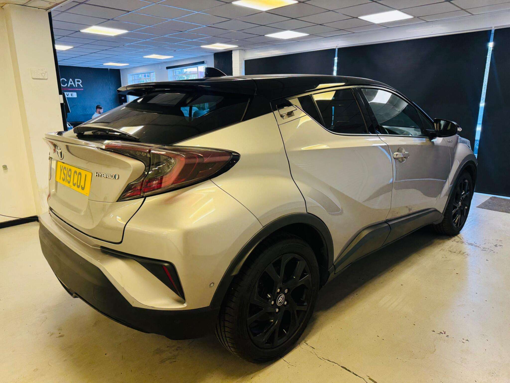 2019 TOYOTA C-HR 2019 TOYOTA C-HR