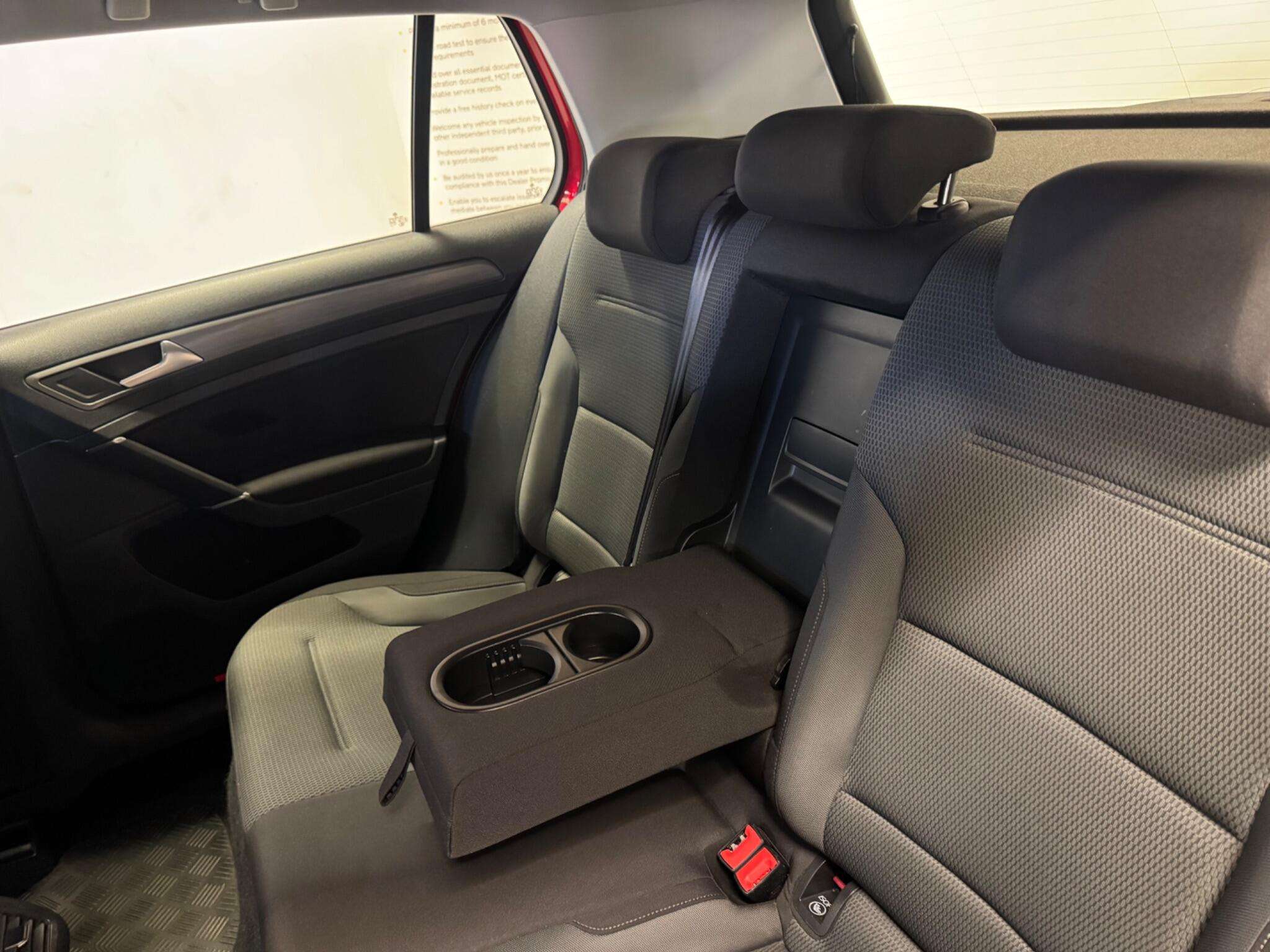 2017 VOLKSWAGEN GOLF 2017 VOLKSWAGEN GOLF