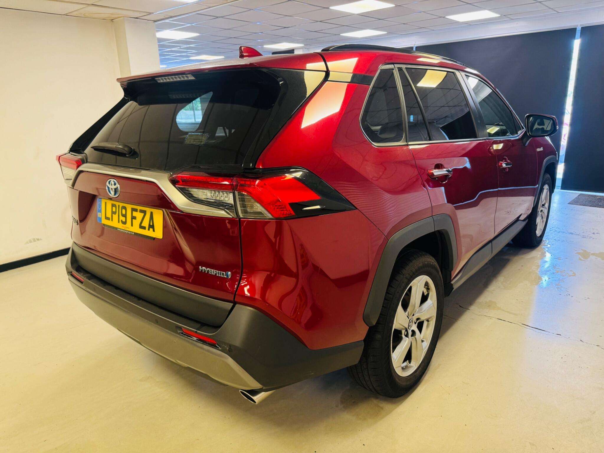 2019 TOYOTA RAV4 2019 TOYOTA RAV4