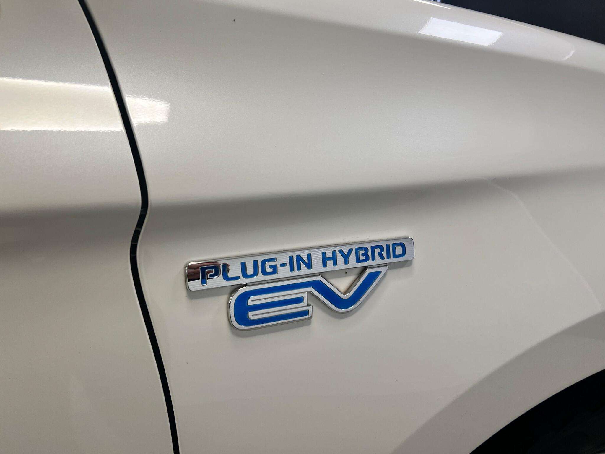 2020 MITSUBISHI OUTLANDER 2020 MITSUBISHI OUTLANDER