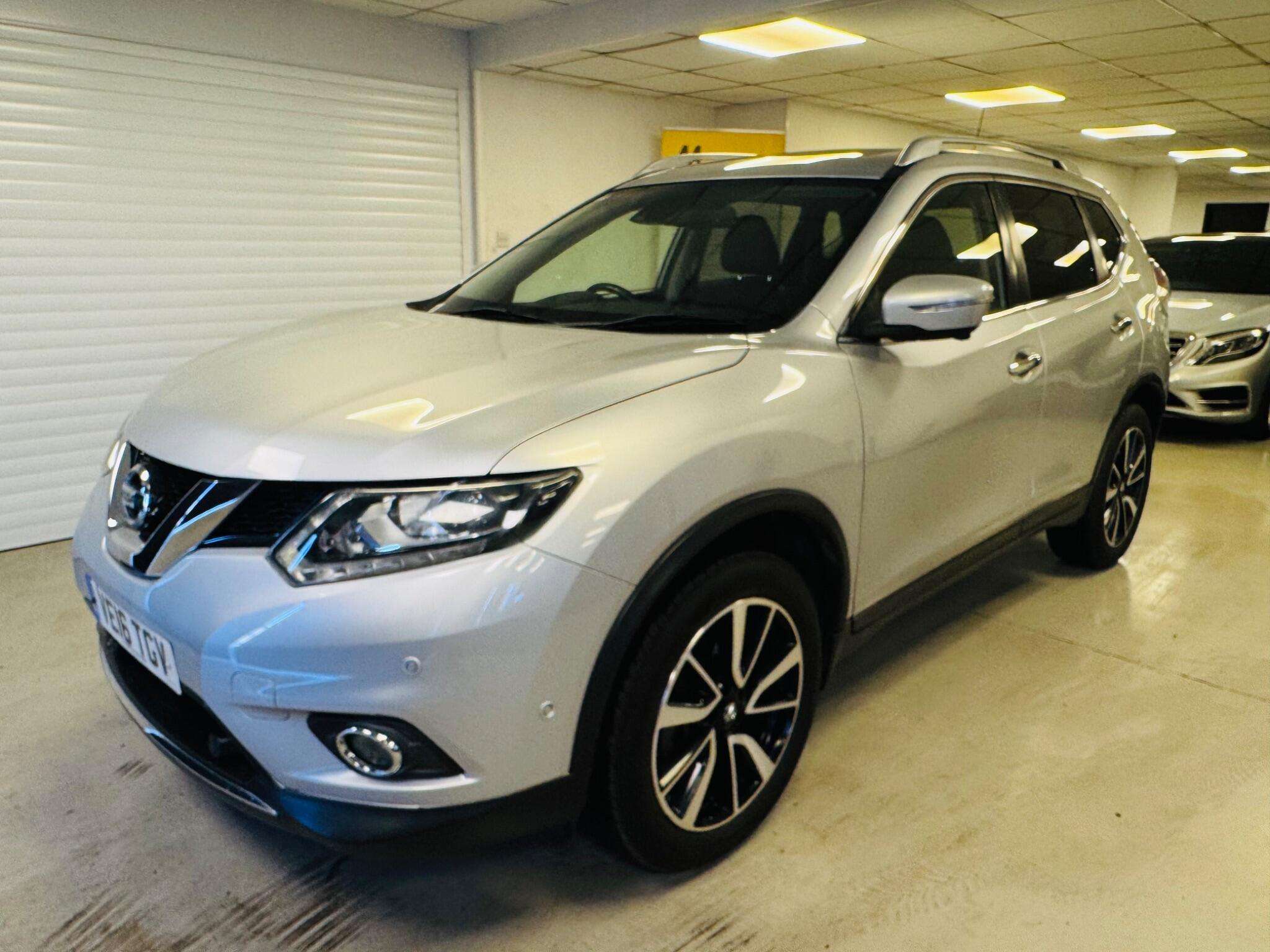 A 2016 NISSAN X-TRAIL 1.6 dCi Tekna Euro 6 (s/s) 5dr A 2016 NISSAN X-TRAIL 1.6 dCi Tekna Euro 6 (s/s) 5dr