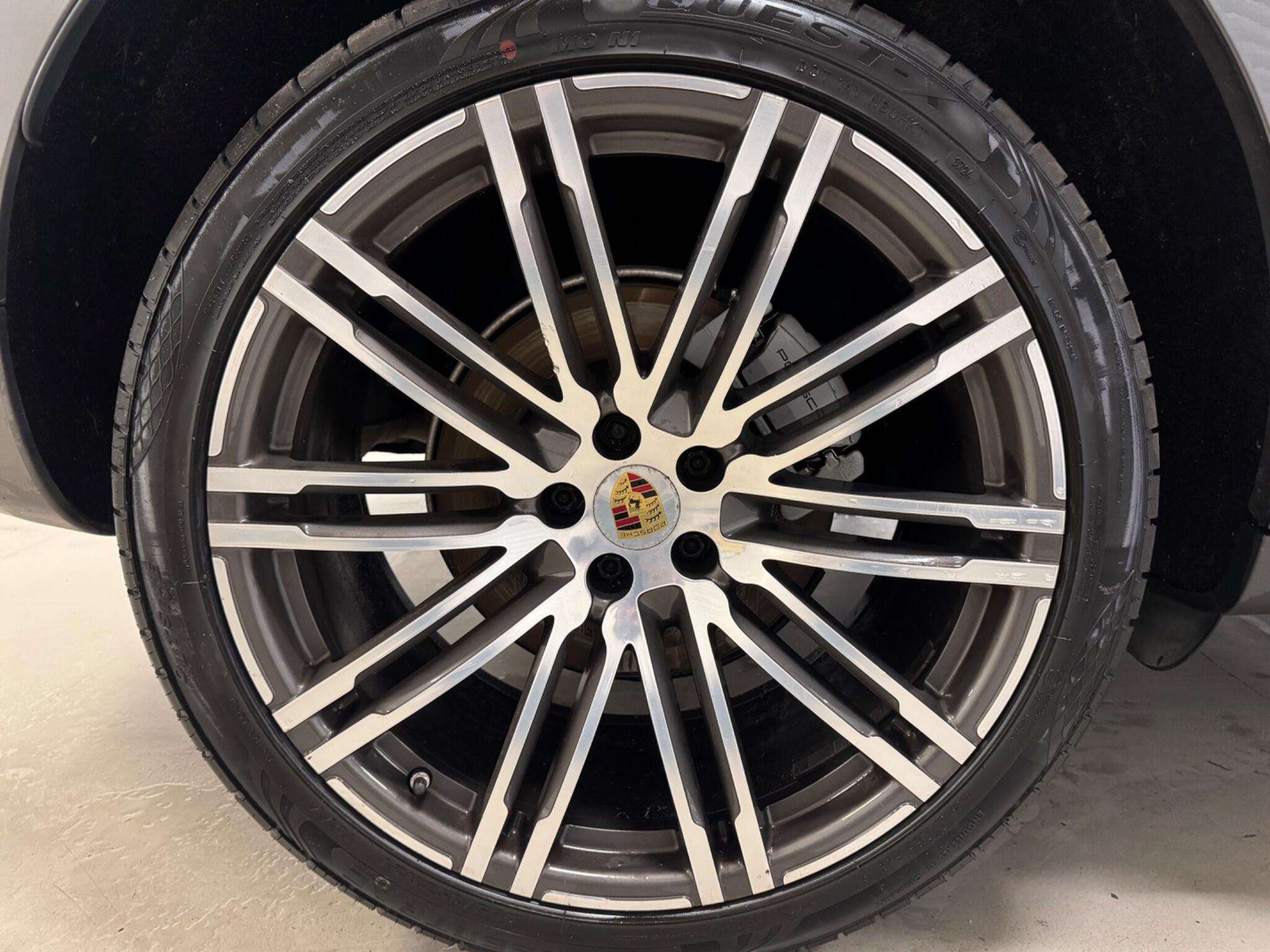 2017 PORSCHE MACAN 2017 PORSCHE MACAN